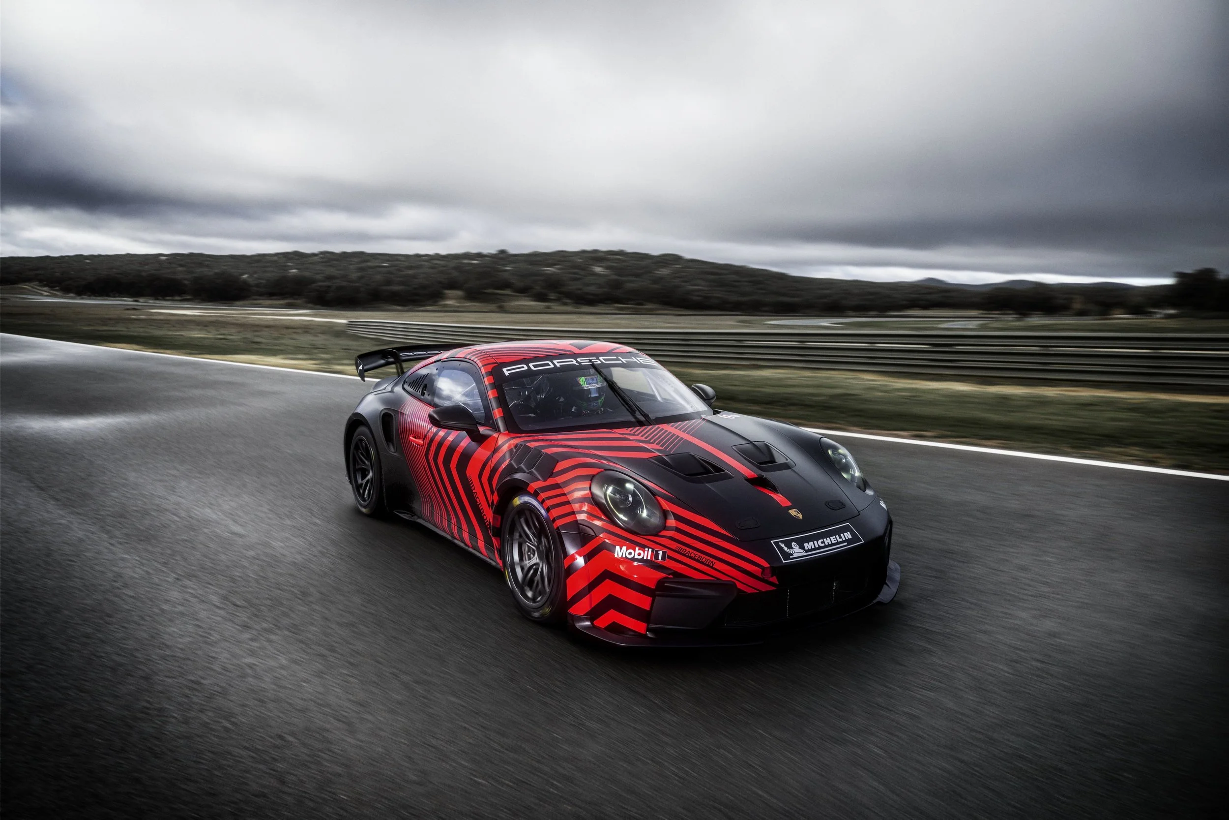Porsche unveils the new 911 GT4 R for global customer motorsport