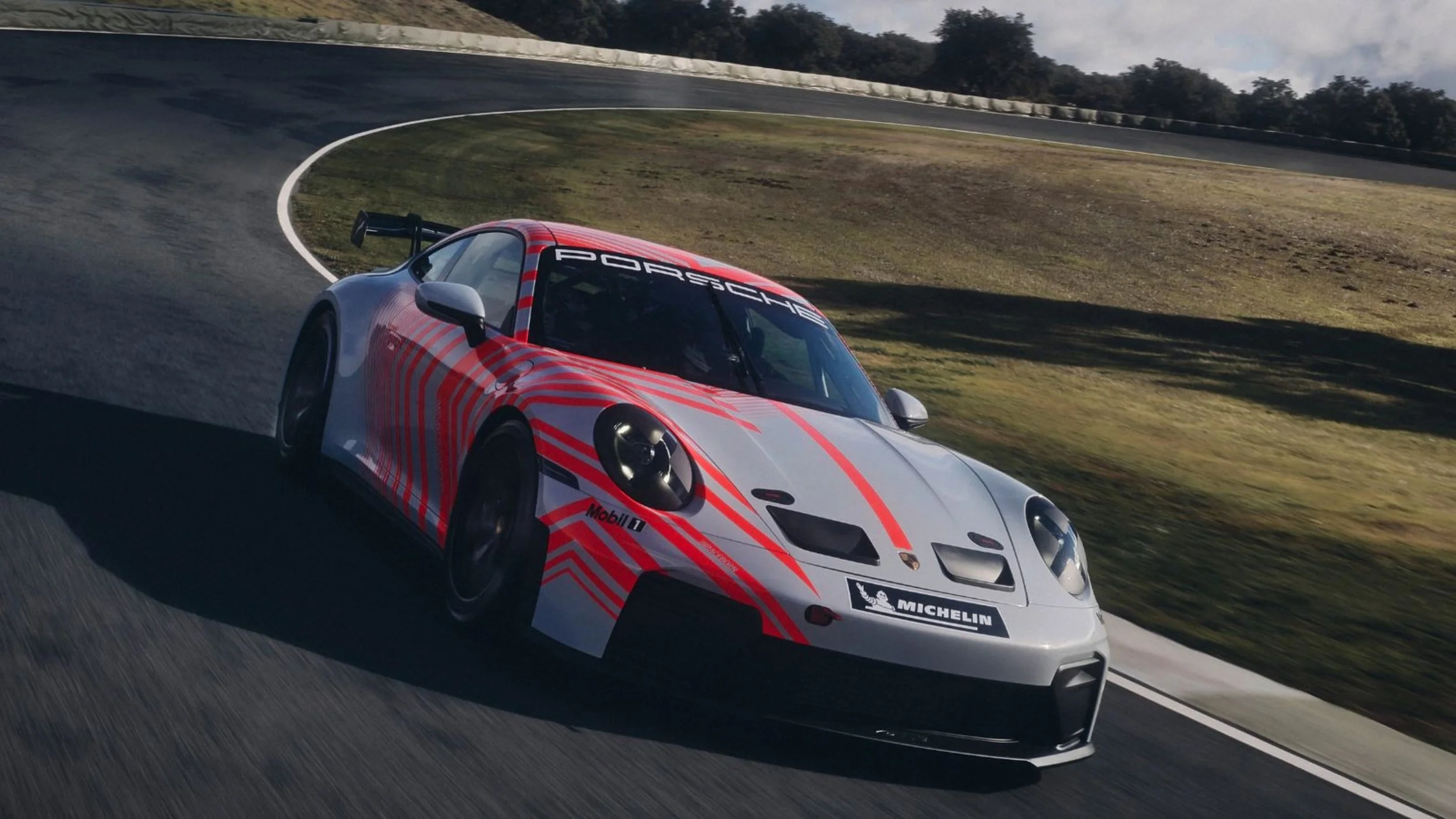 The new 911 Challenge – for professional motorsport without compromise