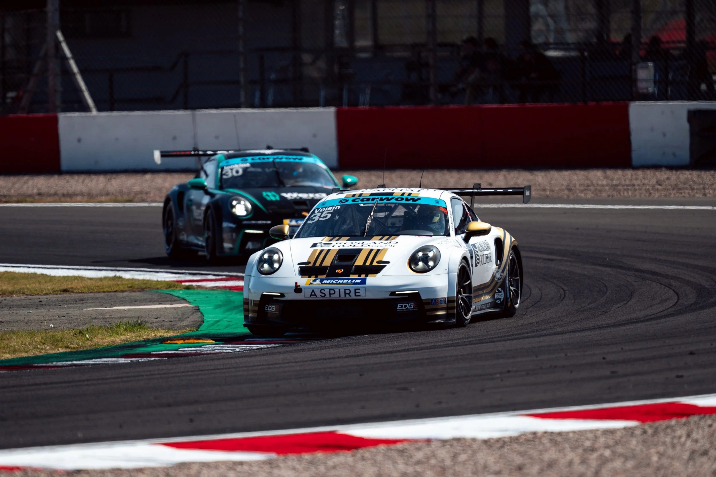 Victorious Voisin wins on return to Donington Park
