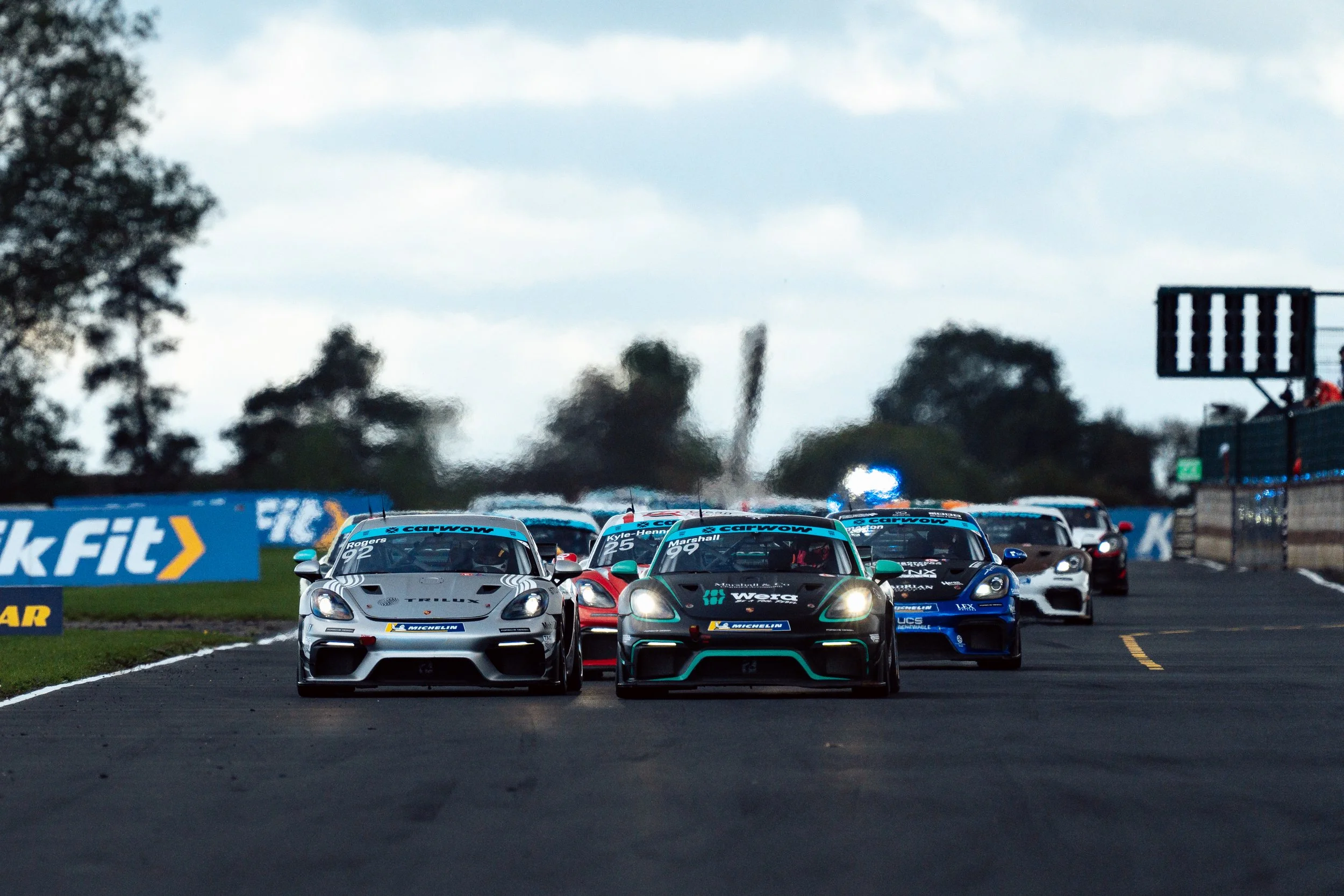 Rogers and Marshall continue championship battle at Croft