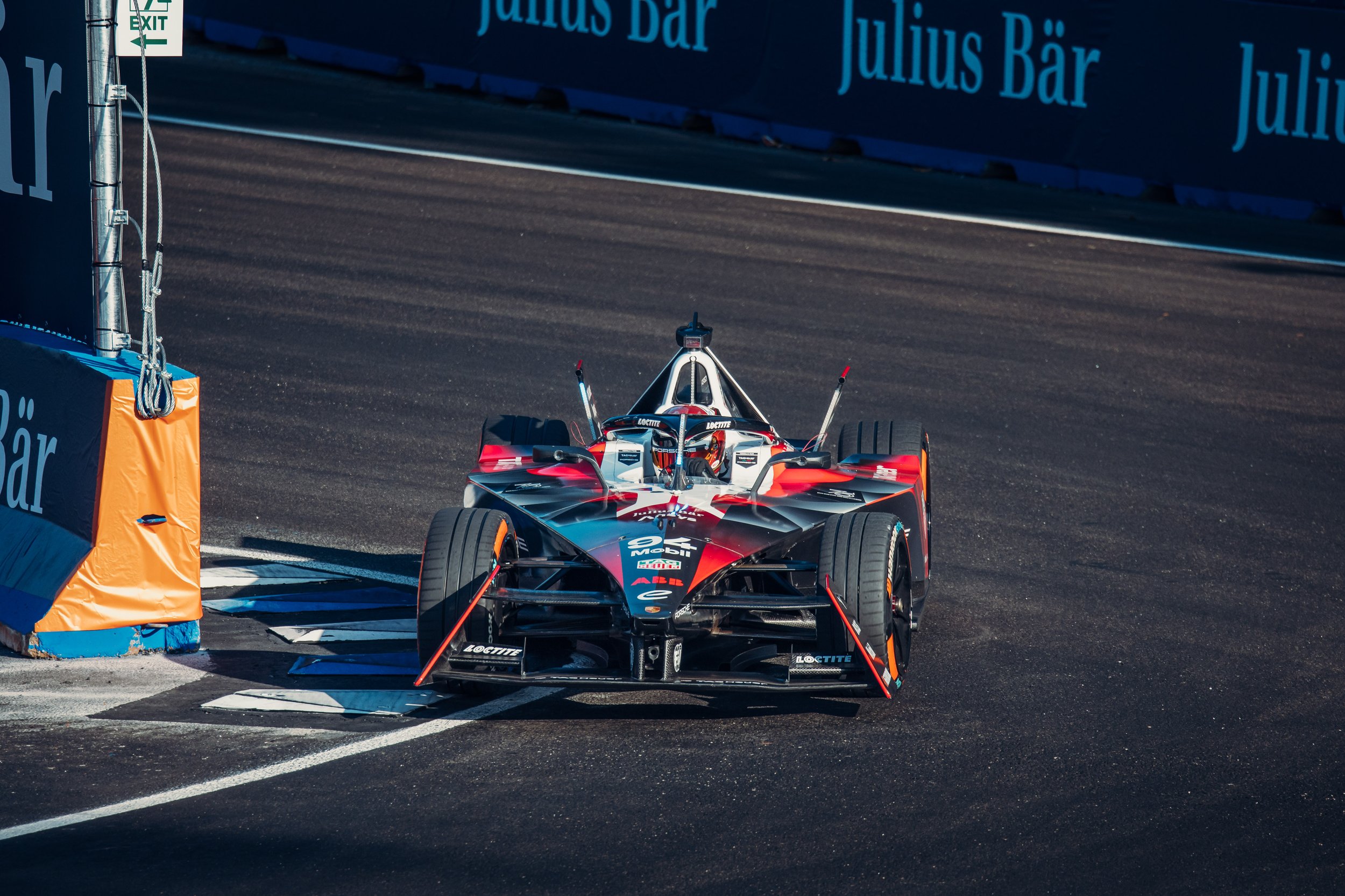 The TAG Heuer Porsche Formula E Team defends its championship lead in São  Paulo - Porsche Newsroom