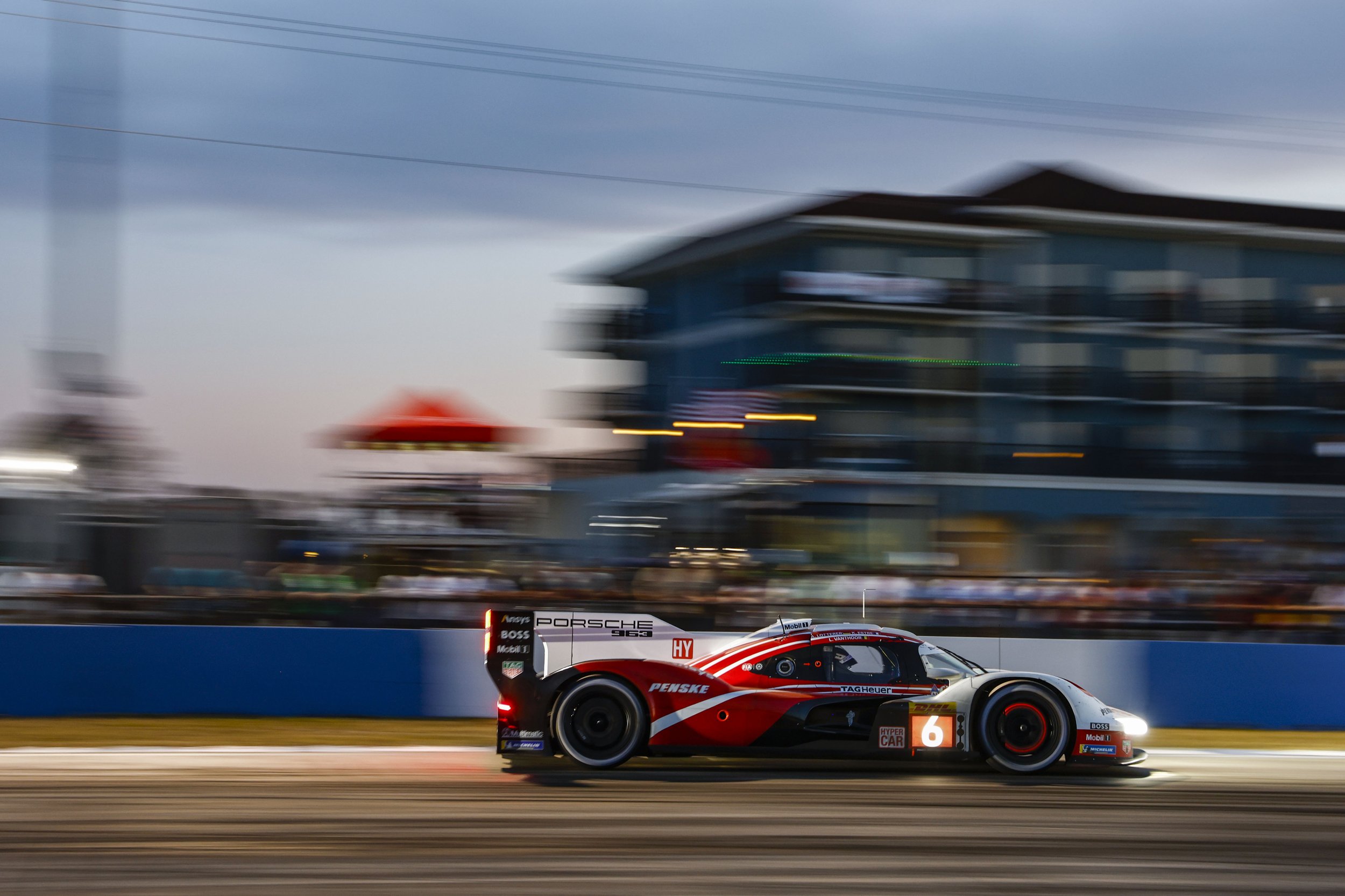 Porsche teams face huge challenges at the WEC season opener