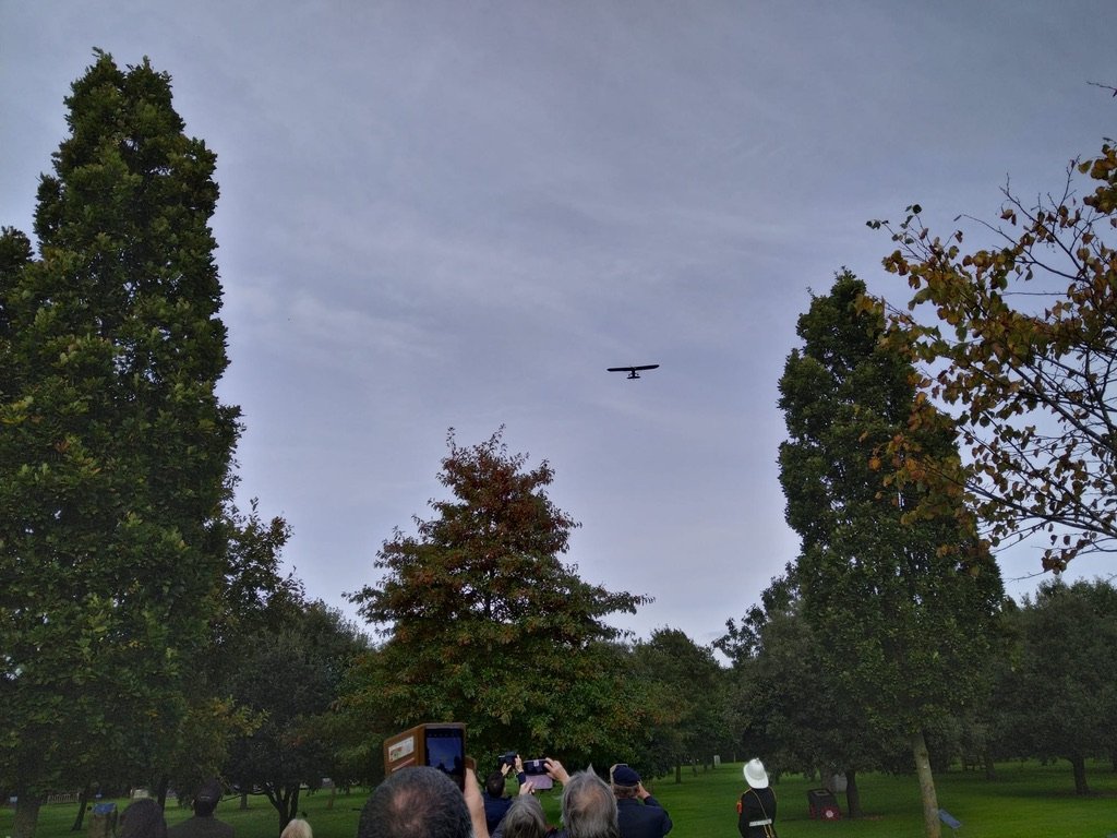 500 foot flypast by Piper