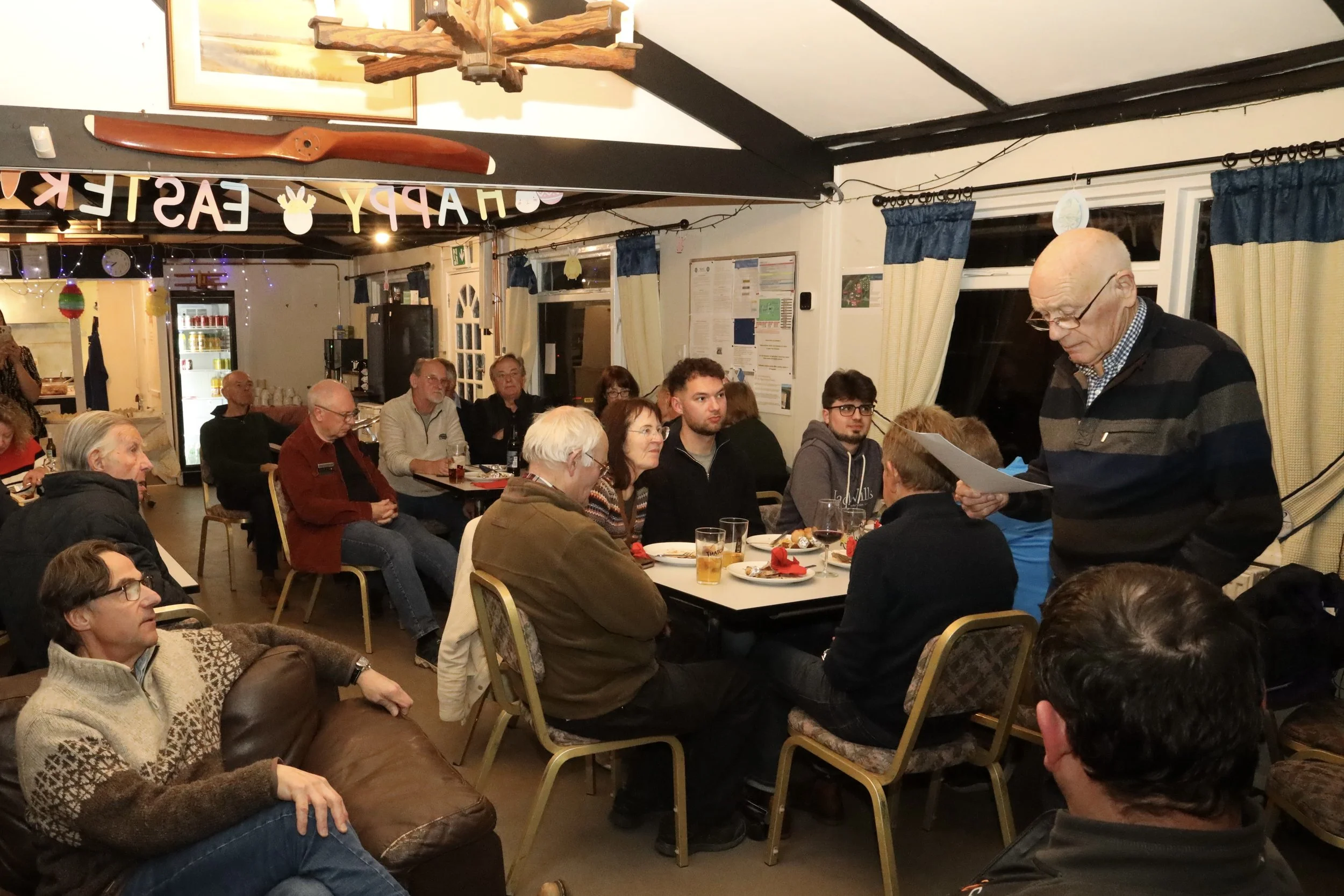 Frank Jeynes (standing)