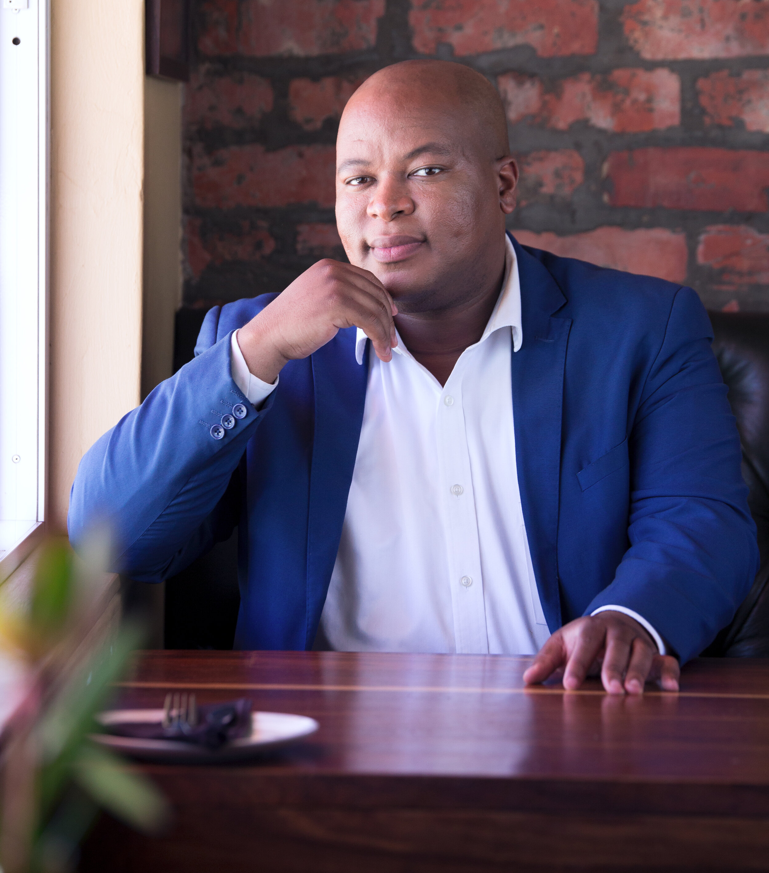 Bio — Musa Ngqungwana