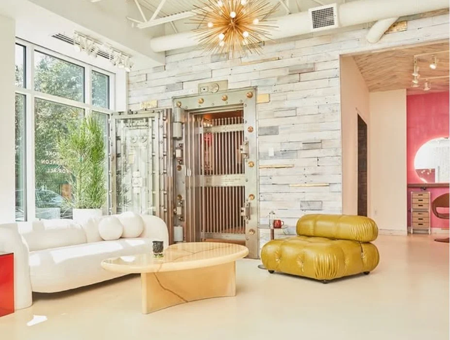 Hair stylist, hairdresser, Pittsburgh stylist, Pittsburgh hair stylist, Angel Lezark, Tonic Salon, Aspinwall, Fox Chapel