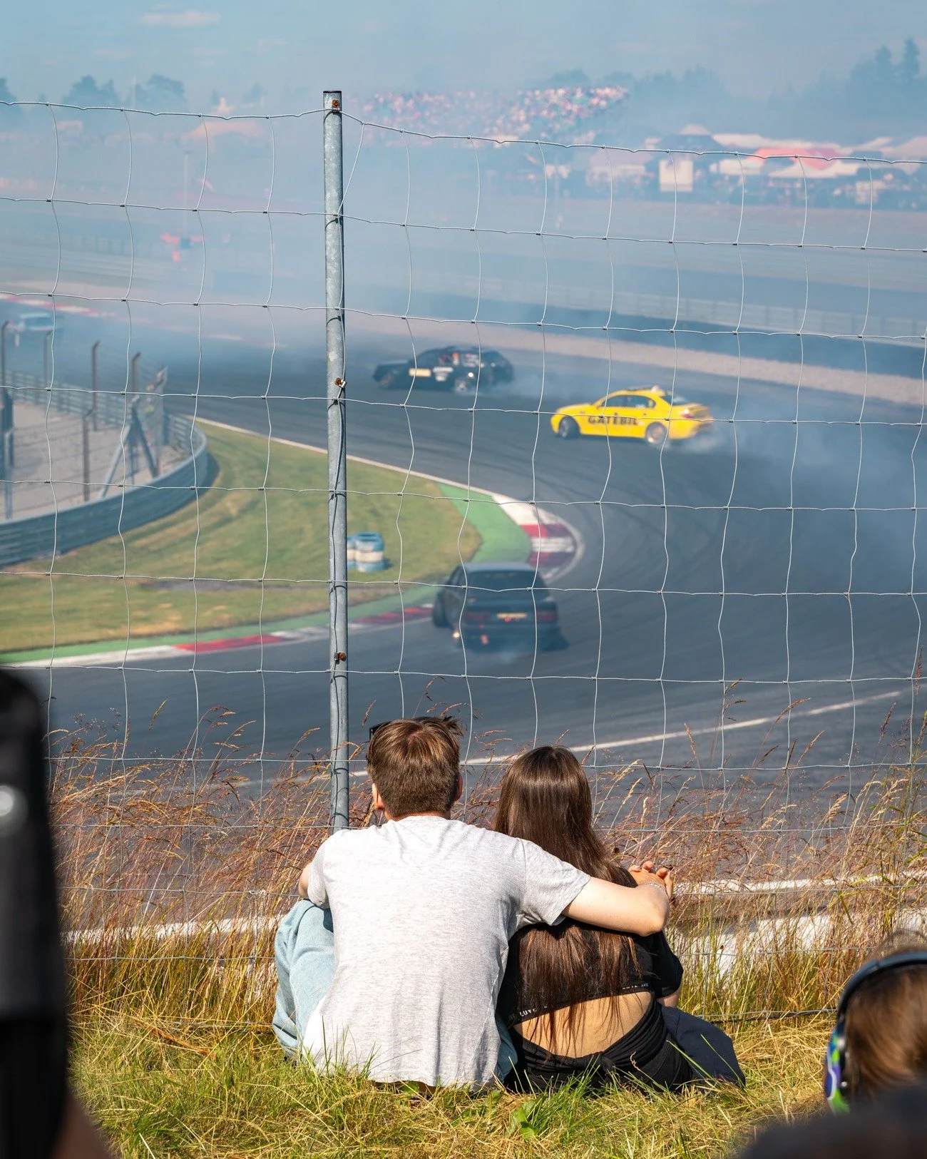 For the love of motorsport❤️🏁
There's nothing quite like the atmosphere at Gatebil Rudskogen. The roar of engines, the smell of tire smoke, and a community brought together by one shared passion. Whether you're here to drift, race, build, shoot phot