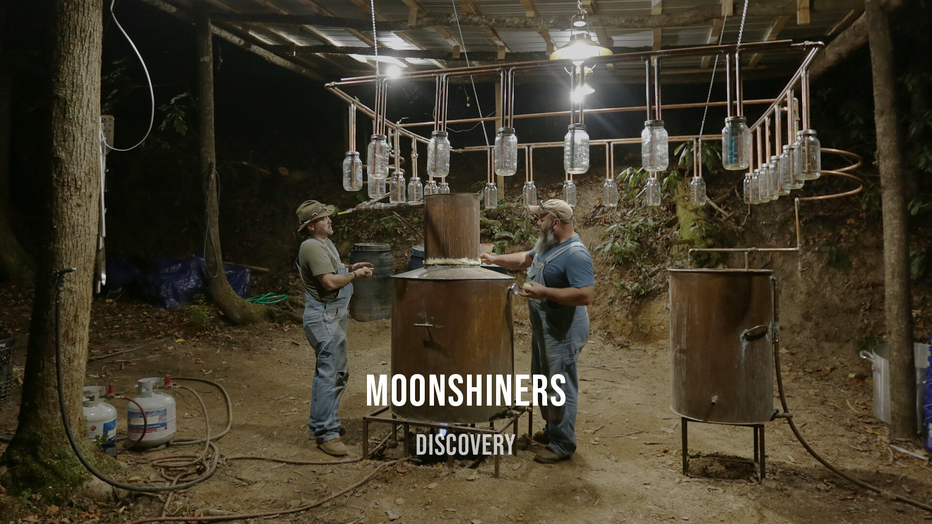 moonshiners_Web-Photos_main-Page.png