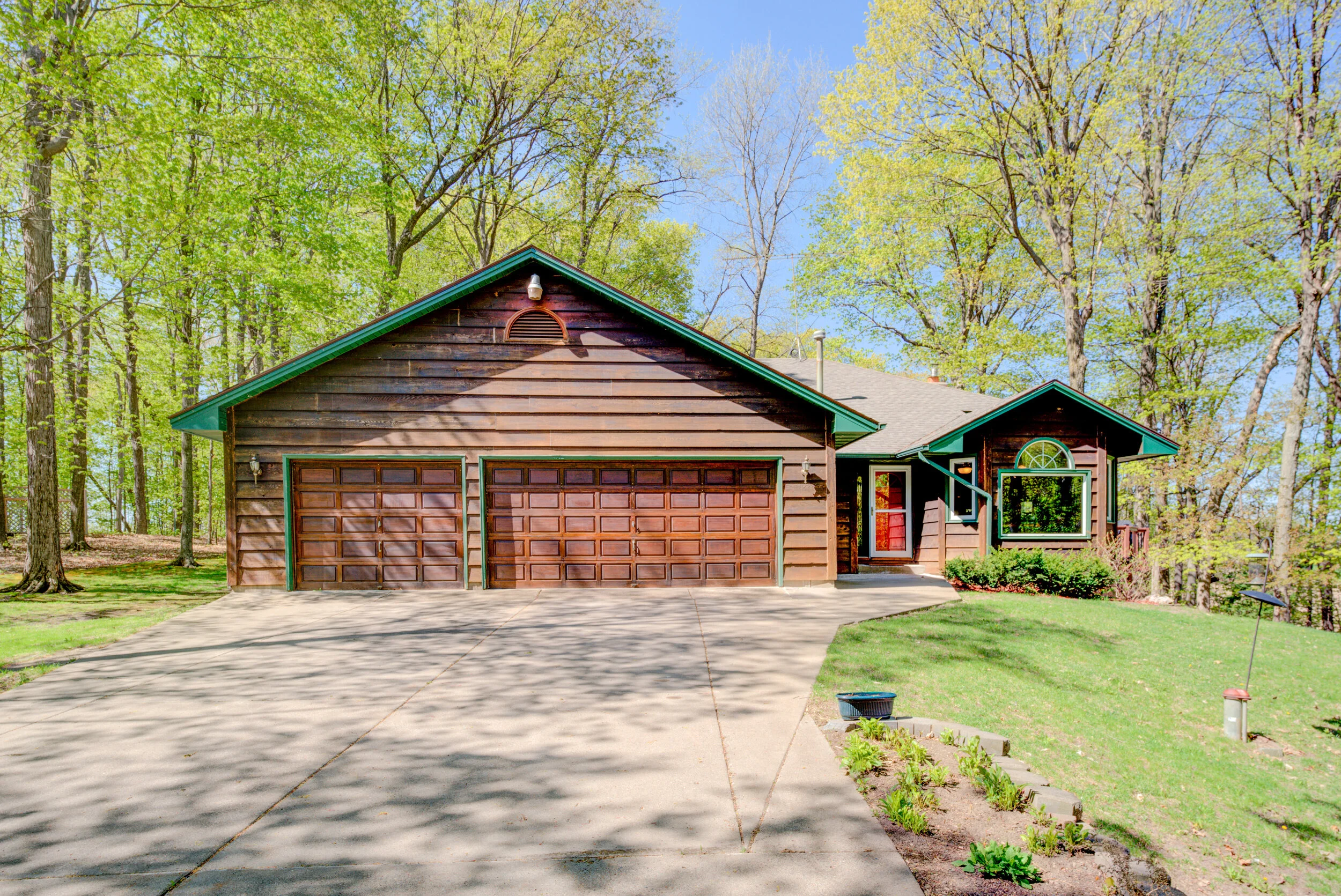 7105 Owen Street - $259,900