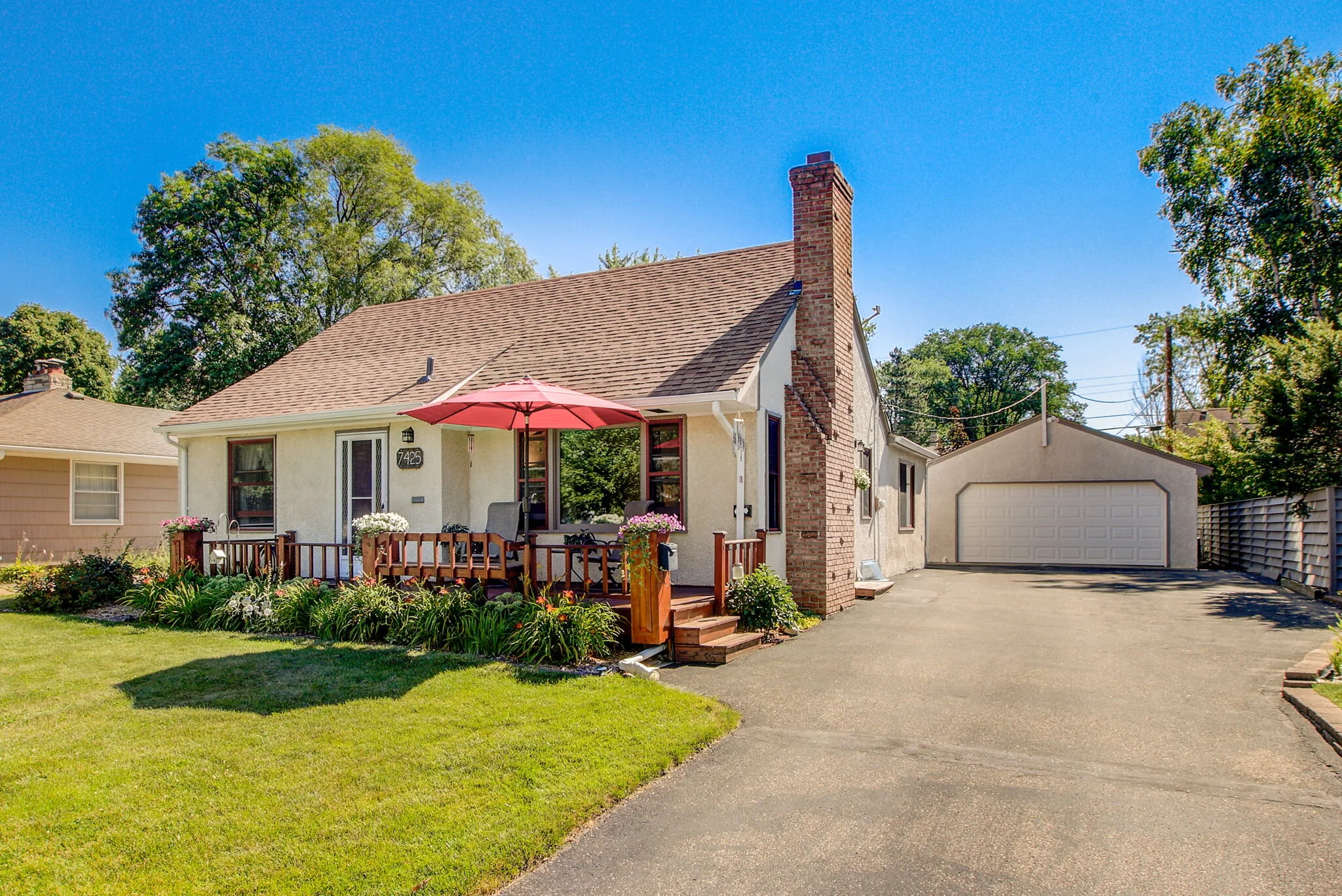 7425 Clinton Ave - $314,900