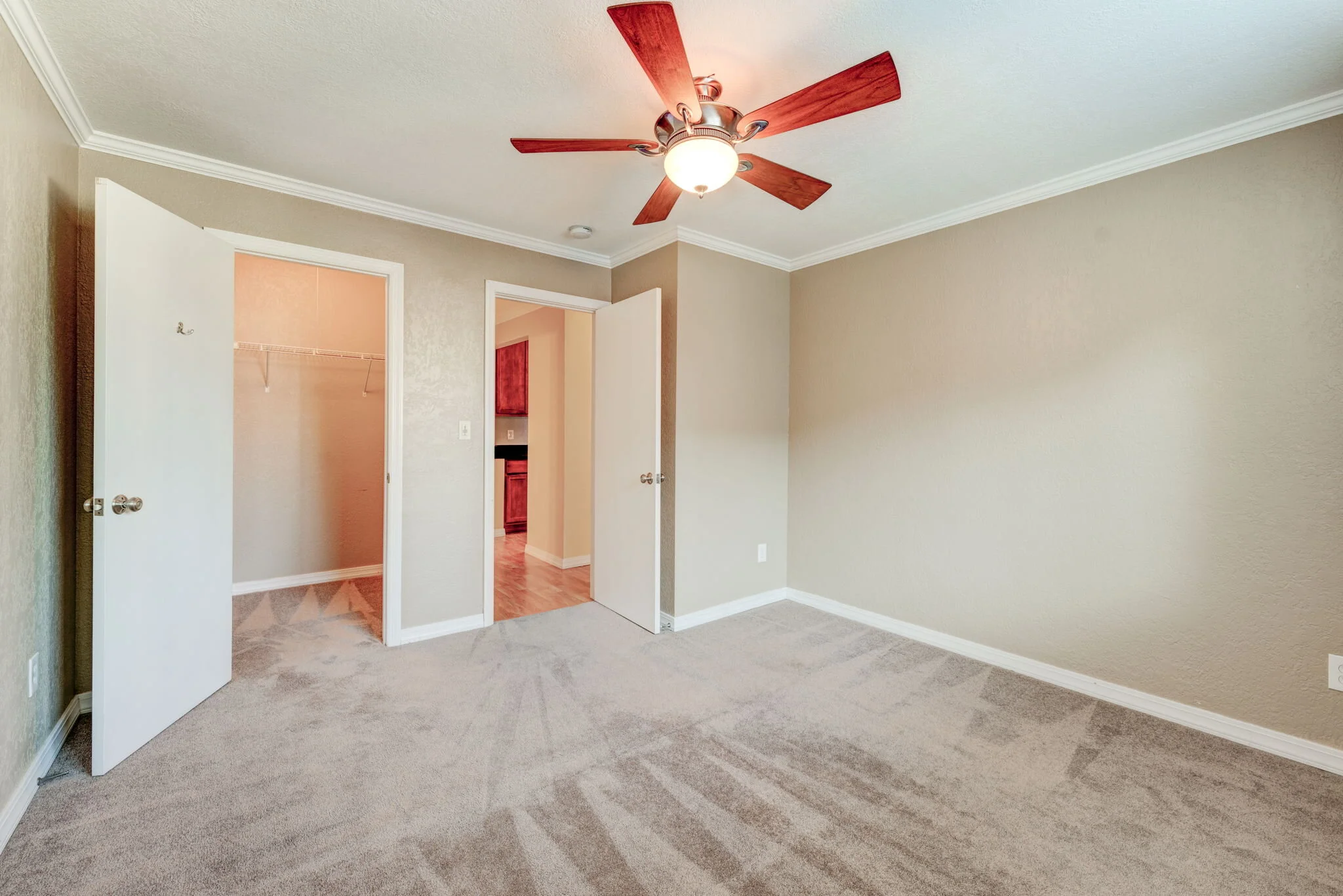 3120+Hennepin+Ave+S+Minneapolis-10-large-Bedroom.jpg