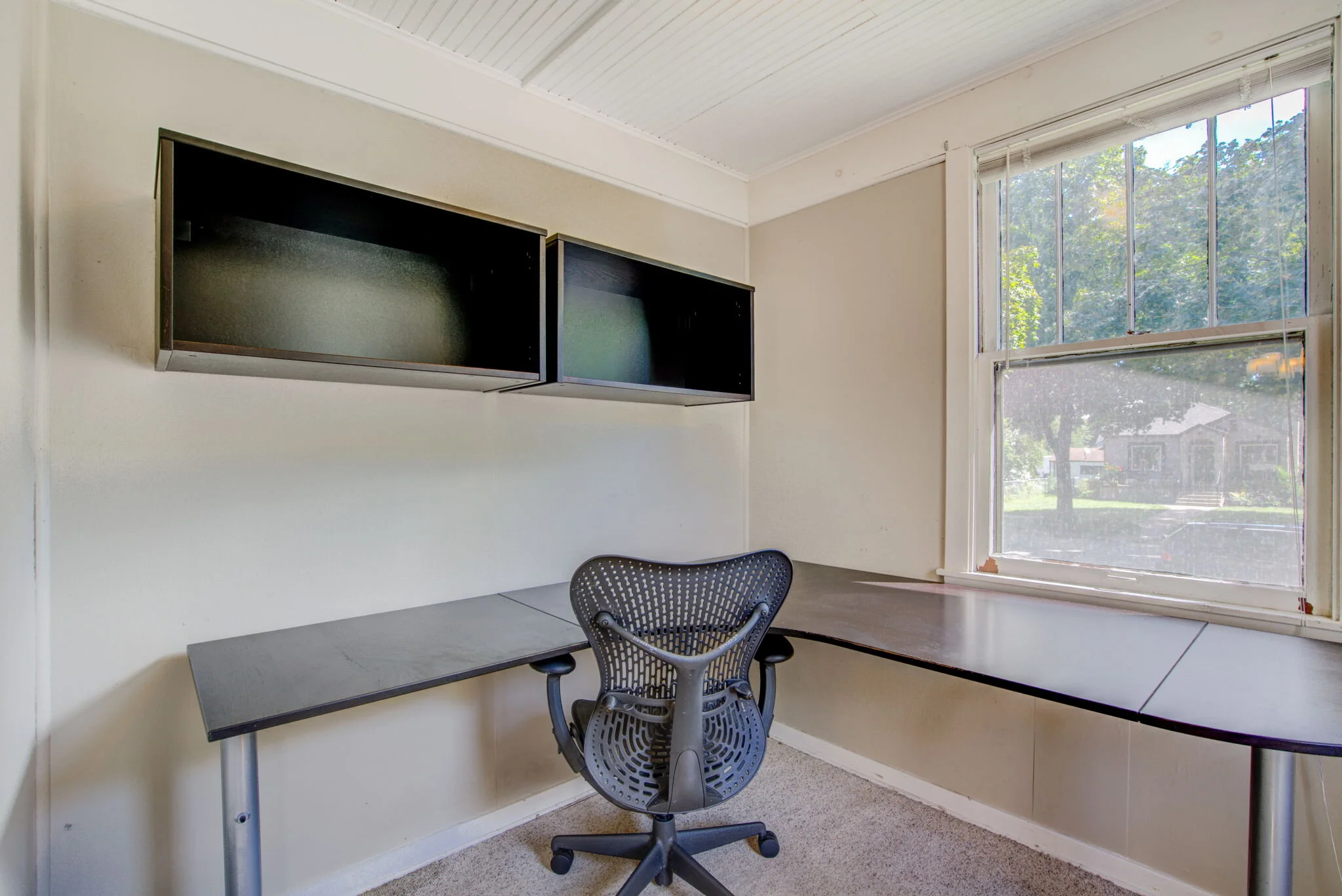 4610+42nd+Ave+S+Minneapolis-15-large-Office.jpg