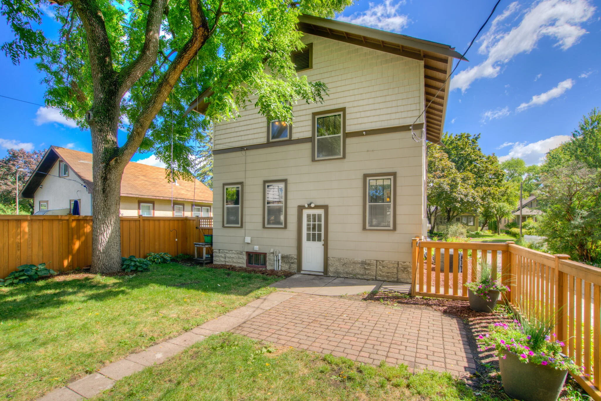4610+42nd+Ave+S+Minneapolis-24-large-Backyard.jpg