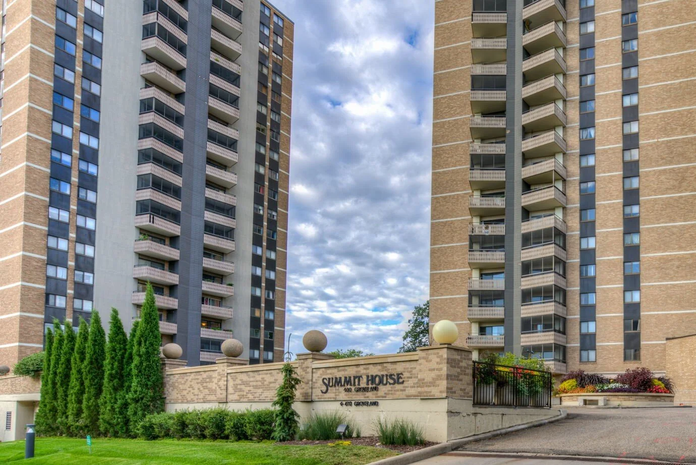 400 Groveland Ave South #213, Minneapolis 