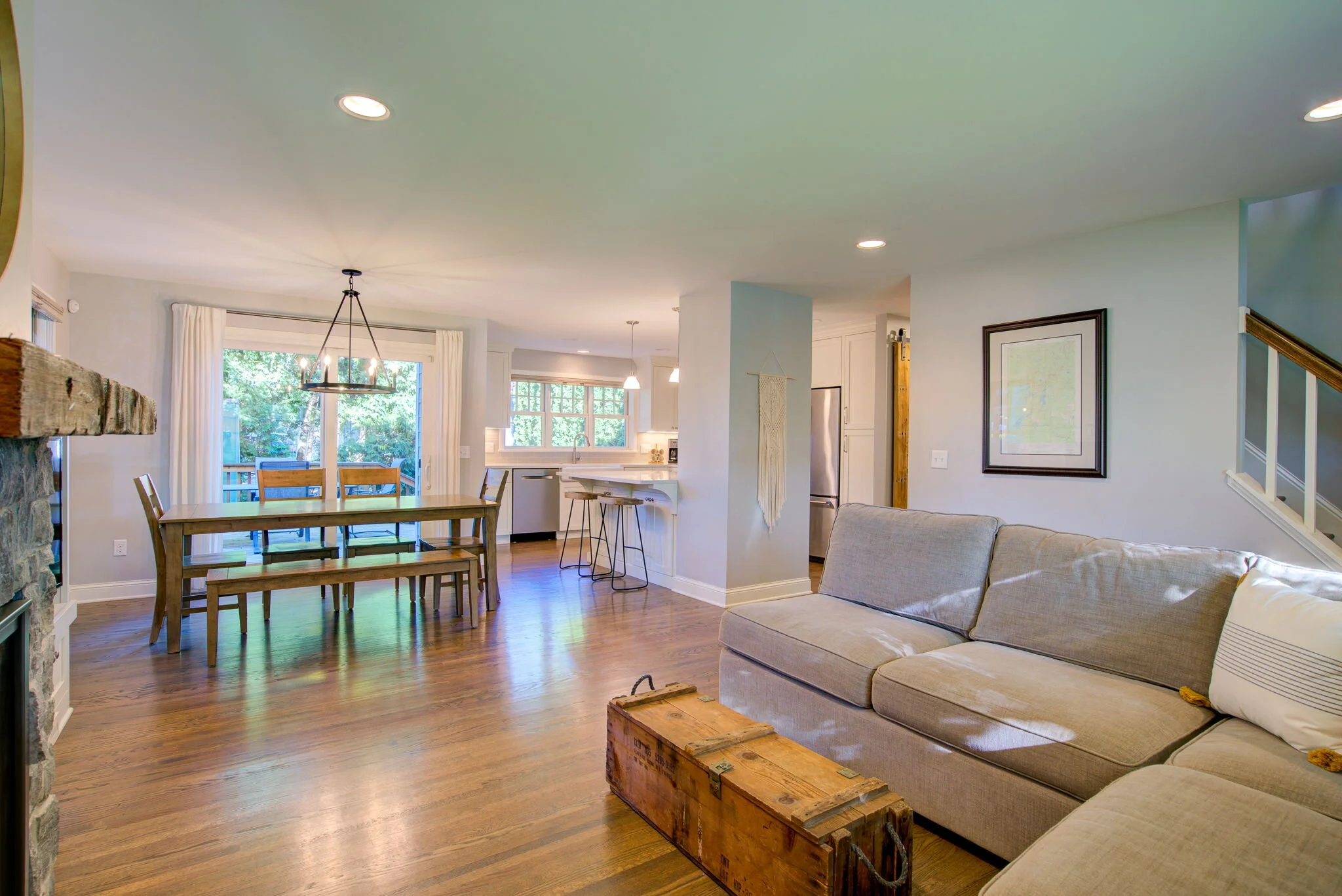 Living room 3.jpg