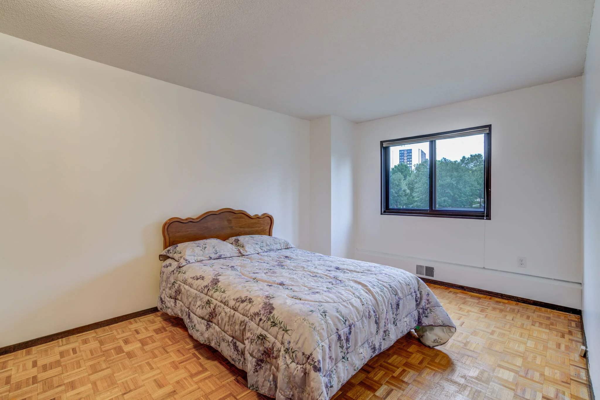 400+Groveland+Ave+%23213+Minneapolis-16-web-Bedroom+2.jpg