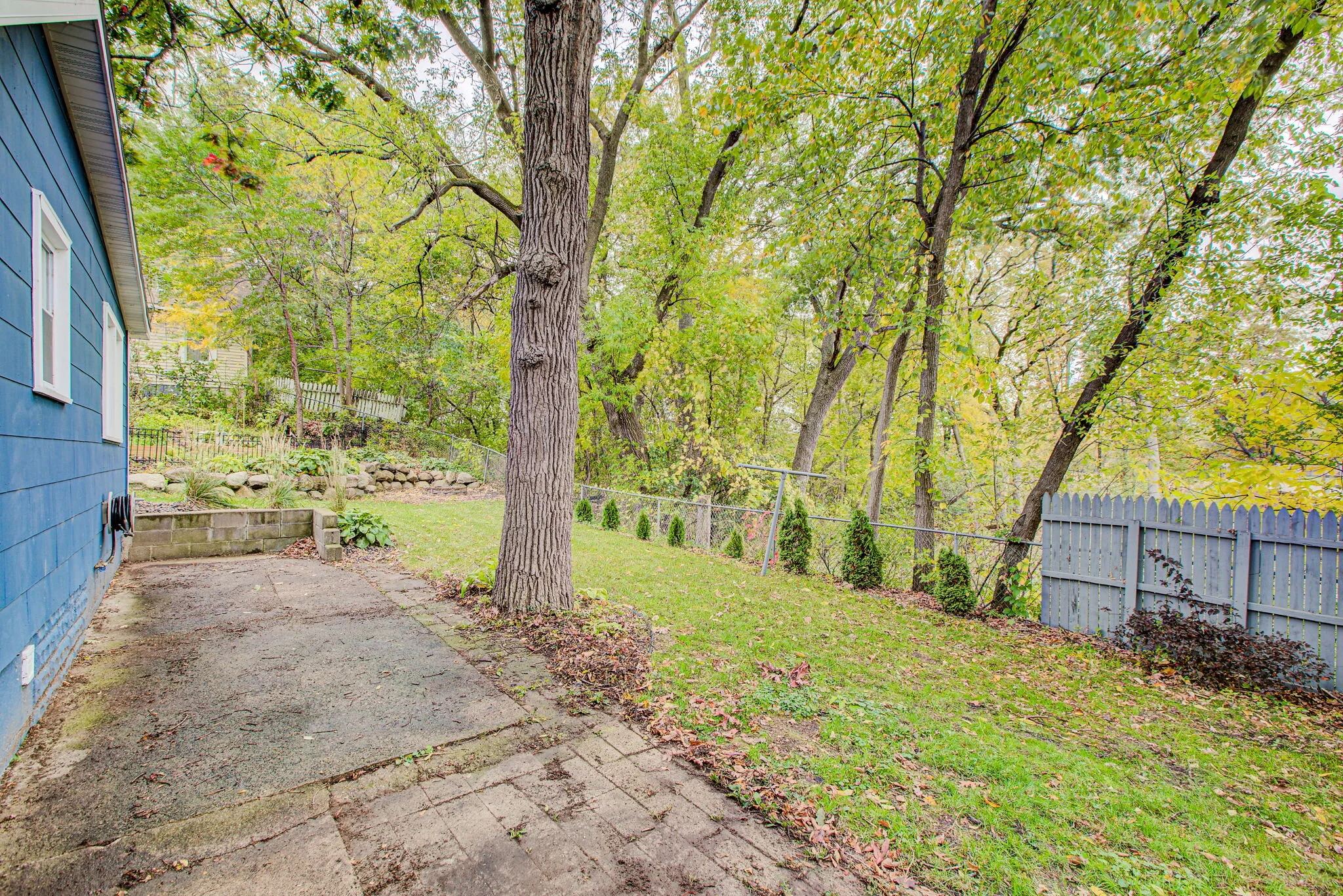 301+Kindross+Willernie-3-large-Backyard.jpg