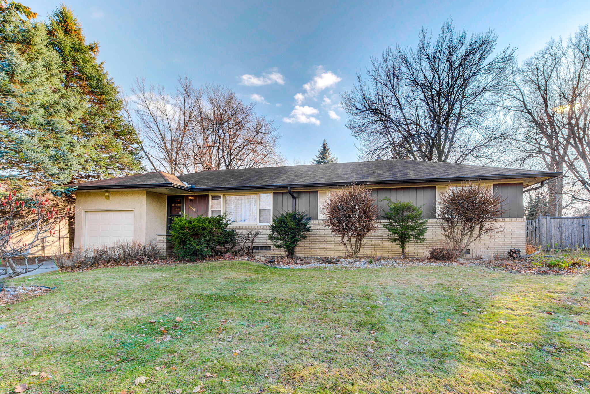 354+County+Road+B2+W+Roseville-1-large-Front+of+House (1).jpg