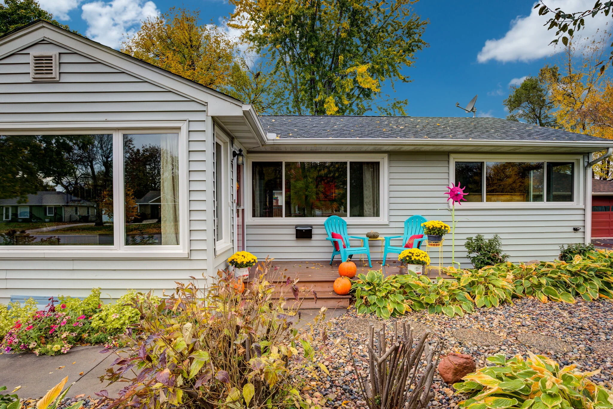 2-web-or-mls-7220 Oakland Ave S Richfield MN 55423-0002.jpg