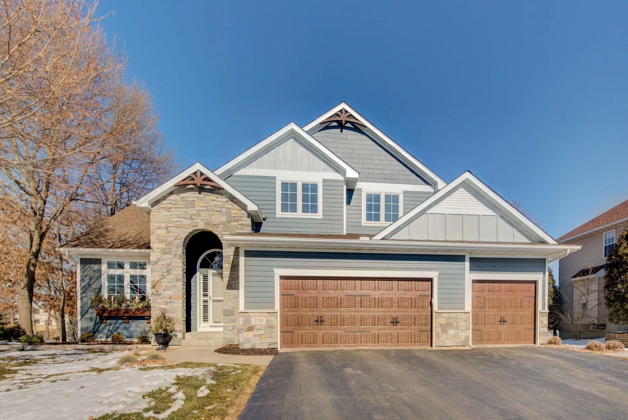 1720 Windsor Drive S., Shakopee
