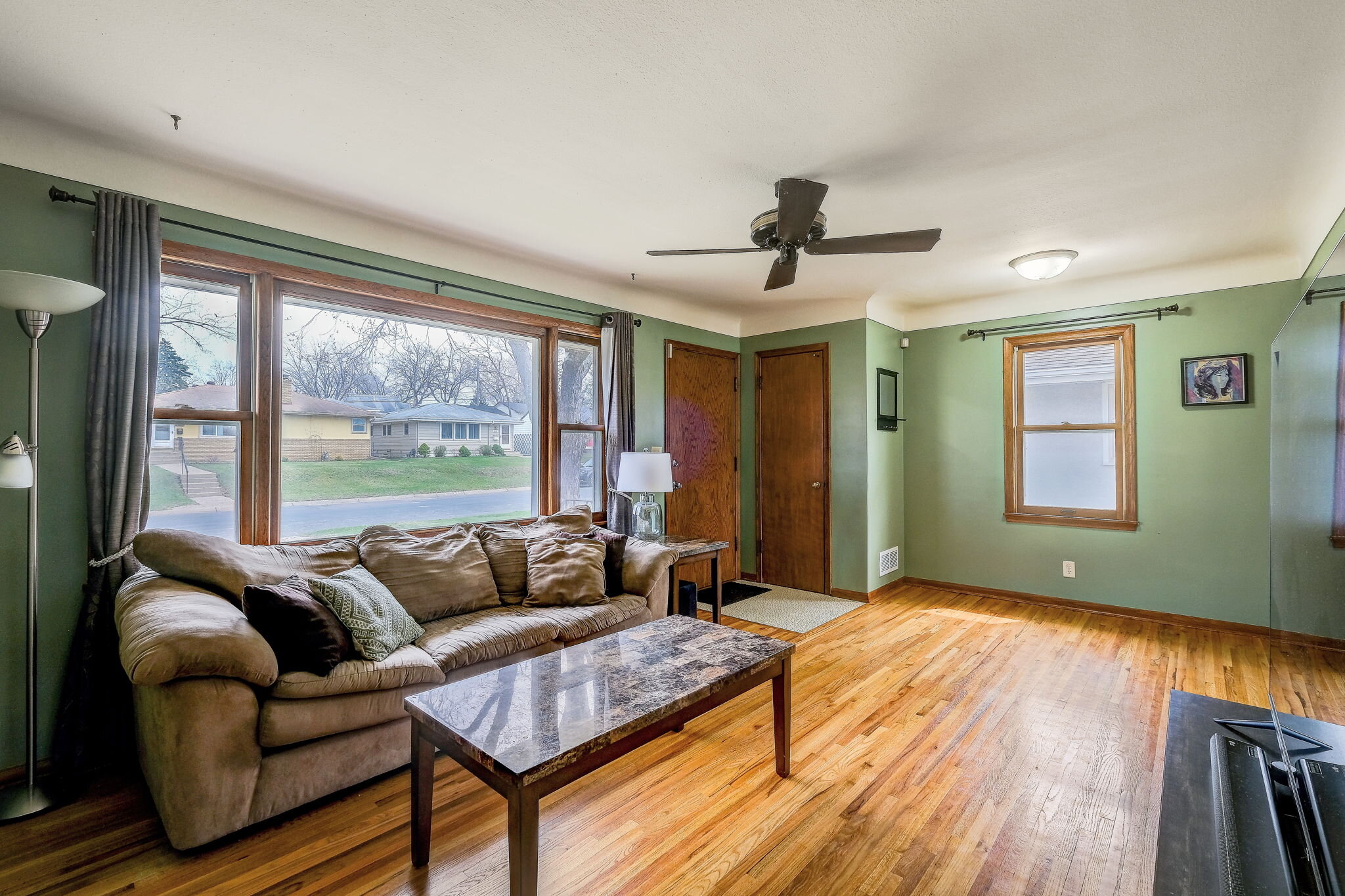 web_4-print-Living room (3)_update.jpg