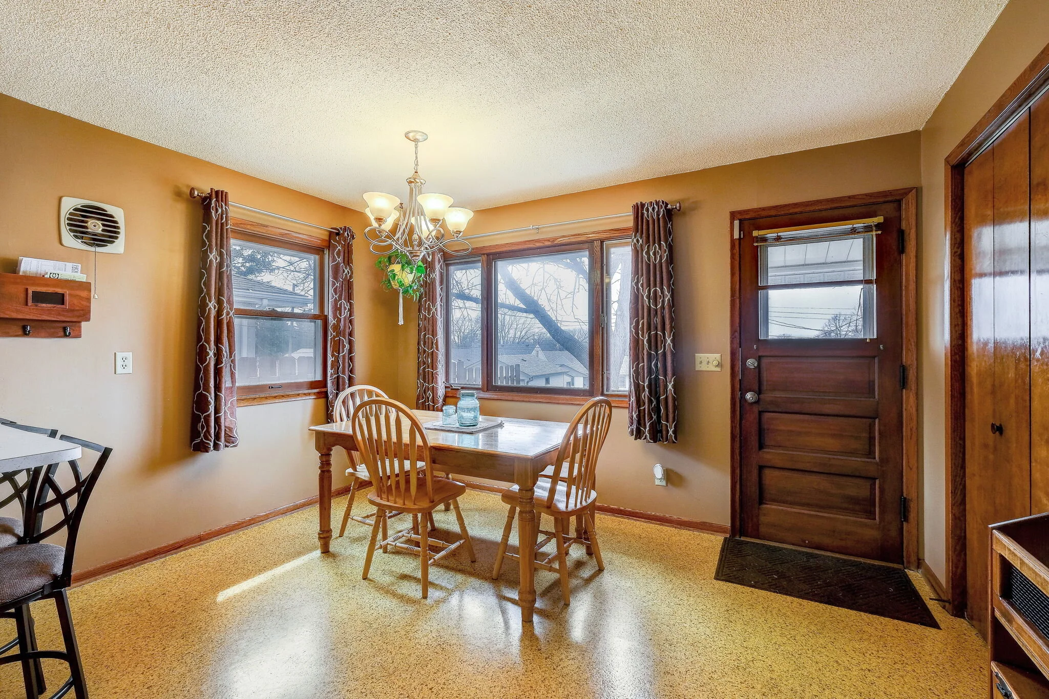 web_5-print-Dining room_update.jpg