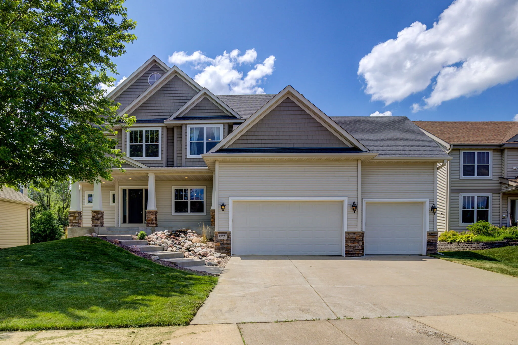 Farmington - Immaculate 2 story.  $494,900