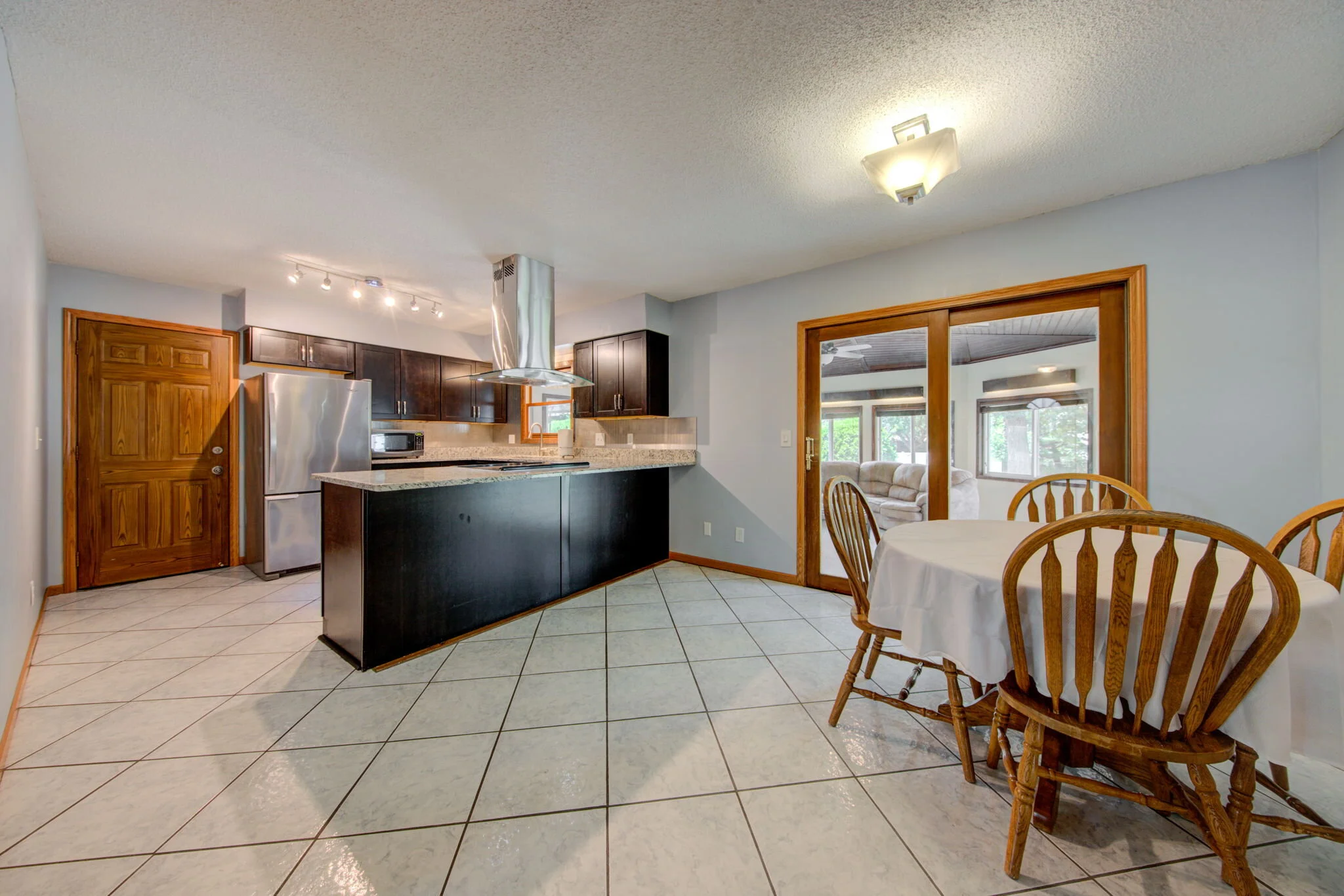 web_Dining Room 1.jpg