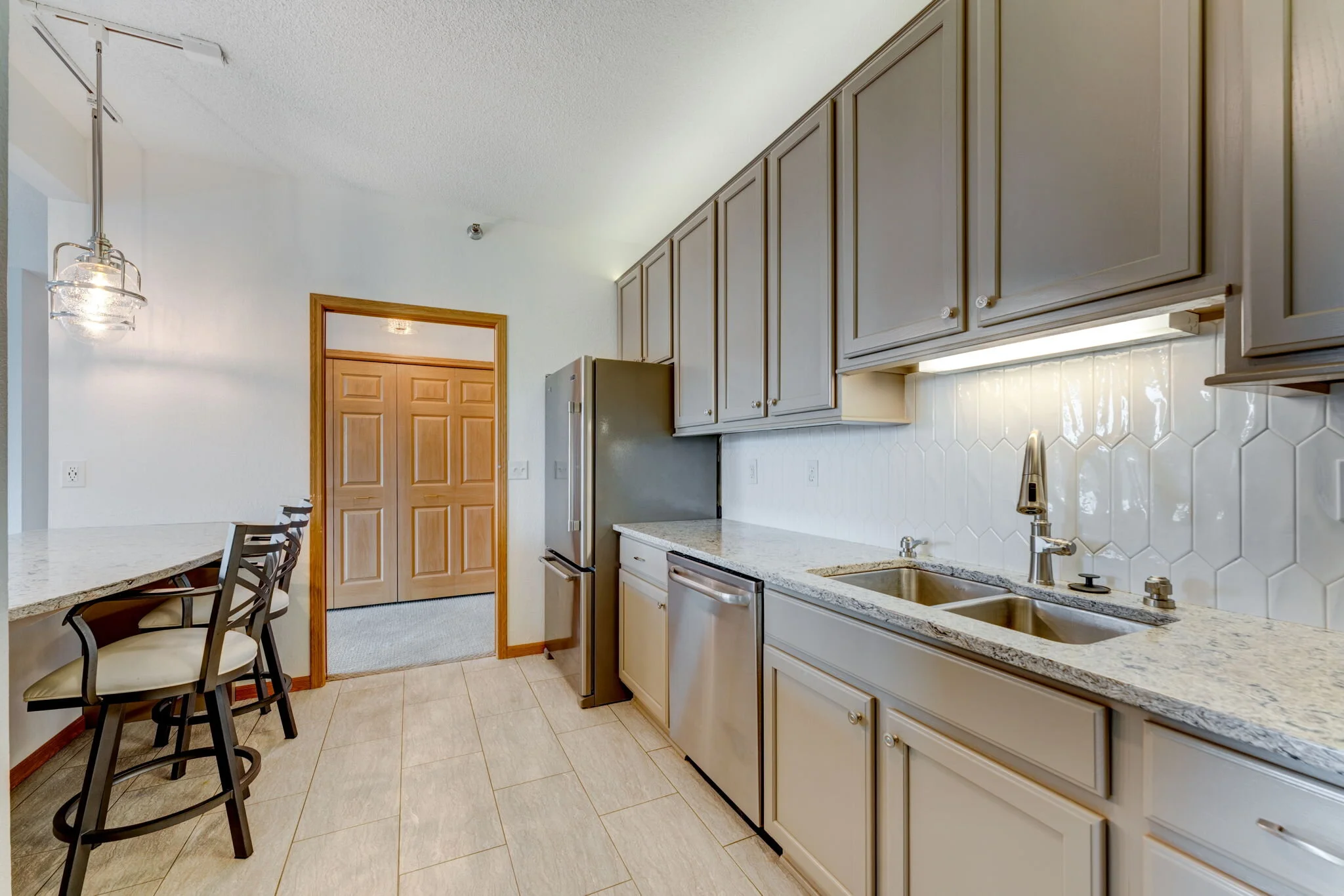 web_Kitchen 6.jpg