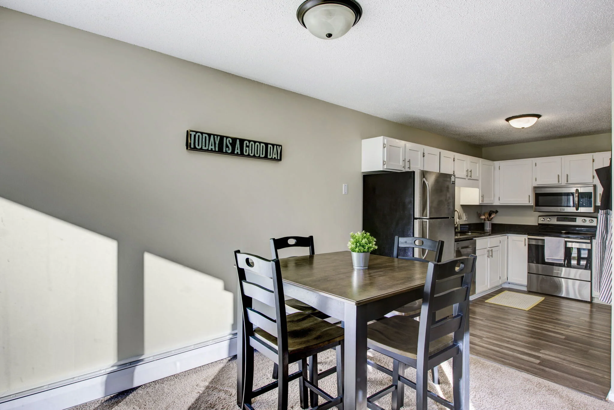 web_dining room 2 (1).jpg