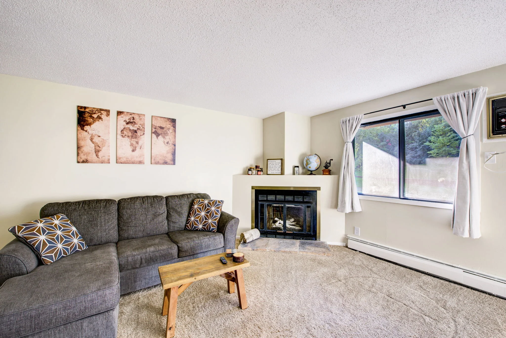 web_Living room 1.jpg
