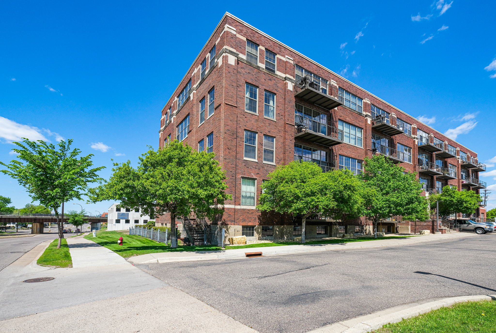 NE Minneapolis Condo $344,900