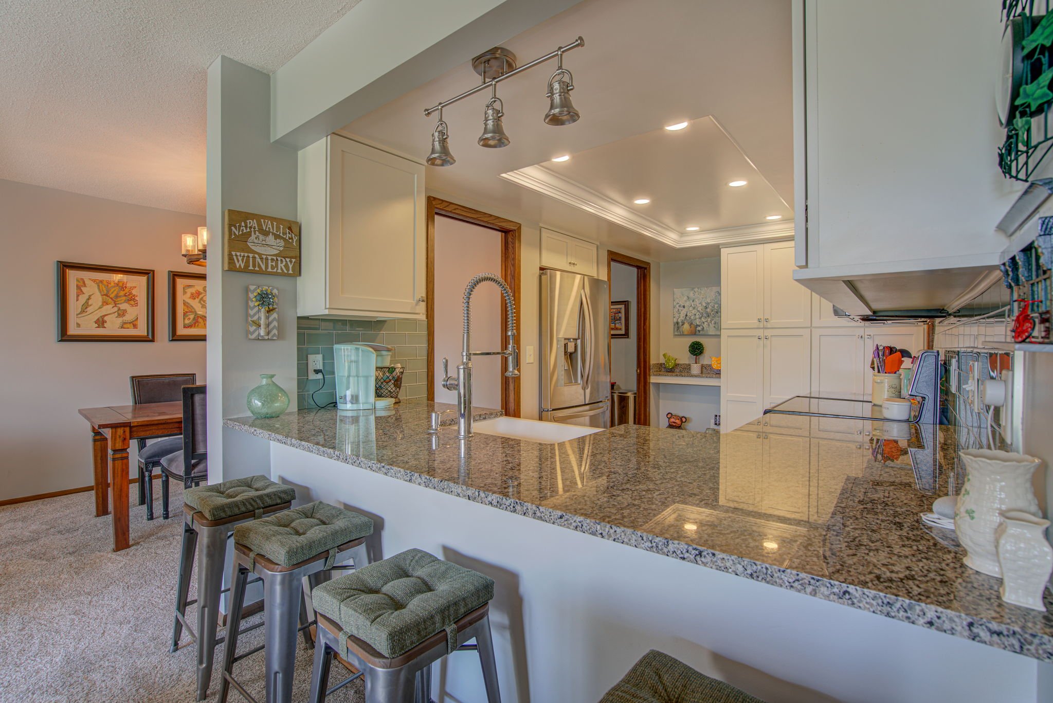 web_7 Breakfast Bar.jpg