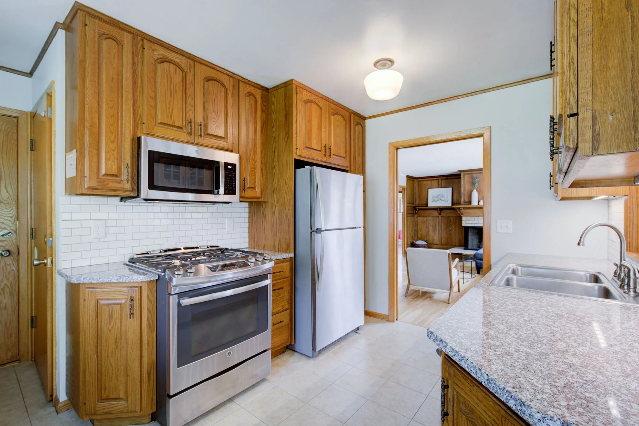 web_6 Kitchen.jpg