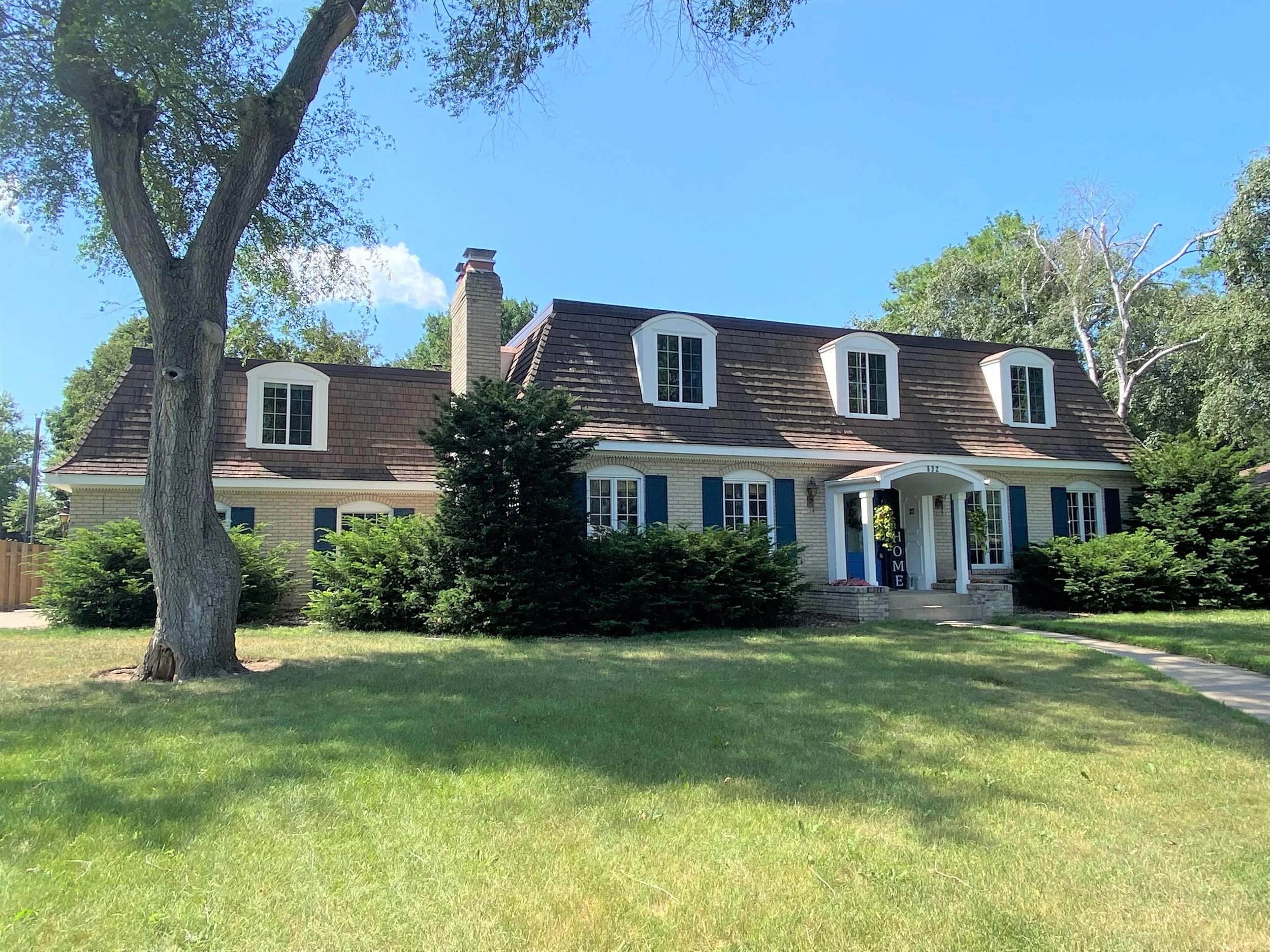 Shakopee 2 Story For Sale