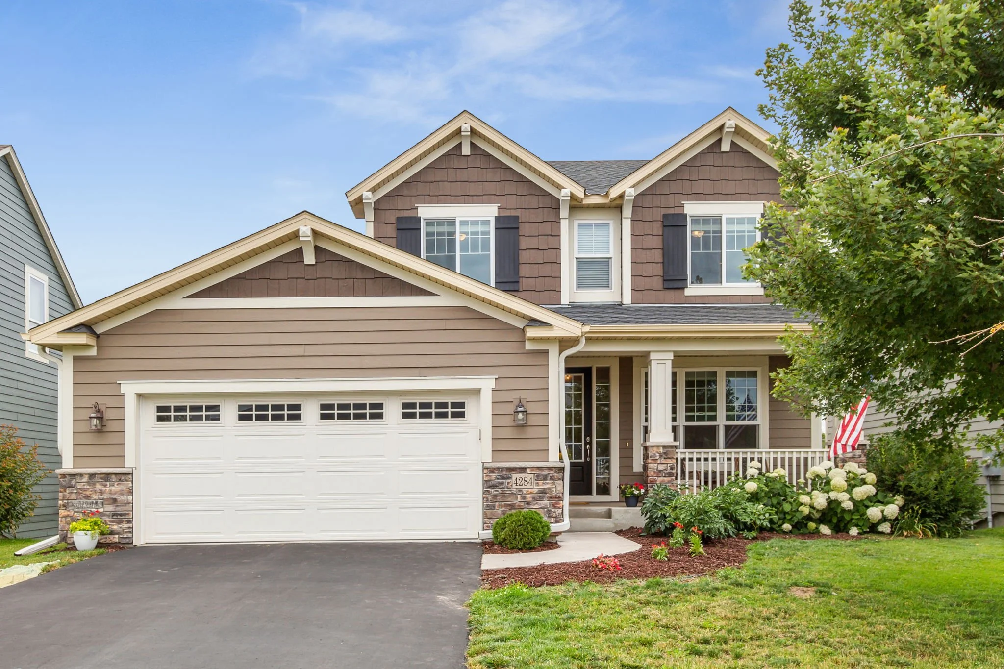 Immaculate Minnetrista Home