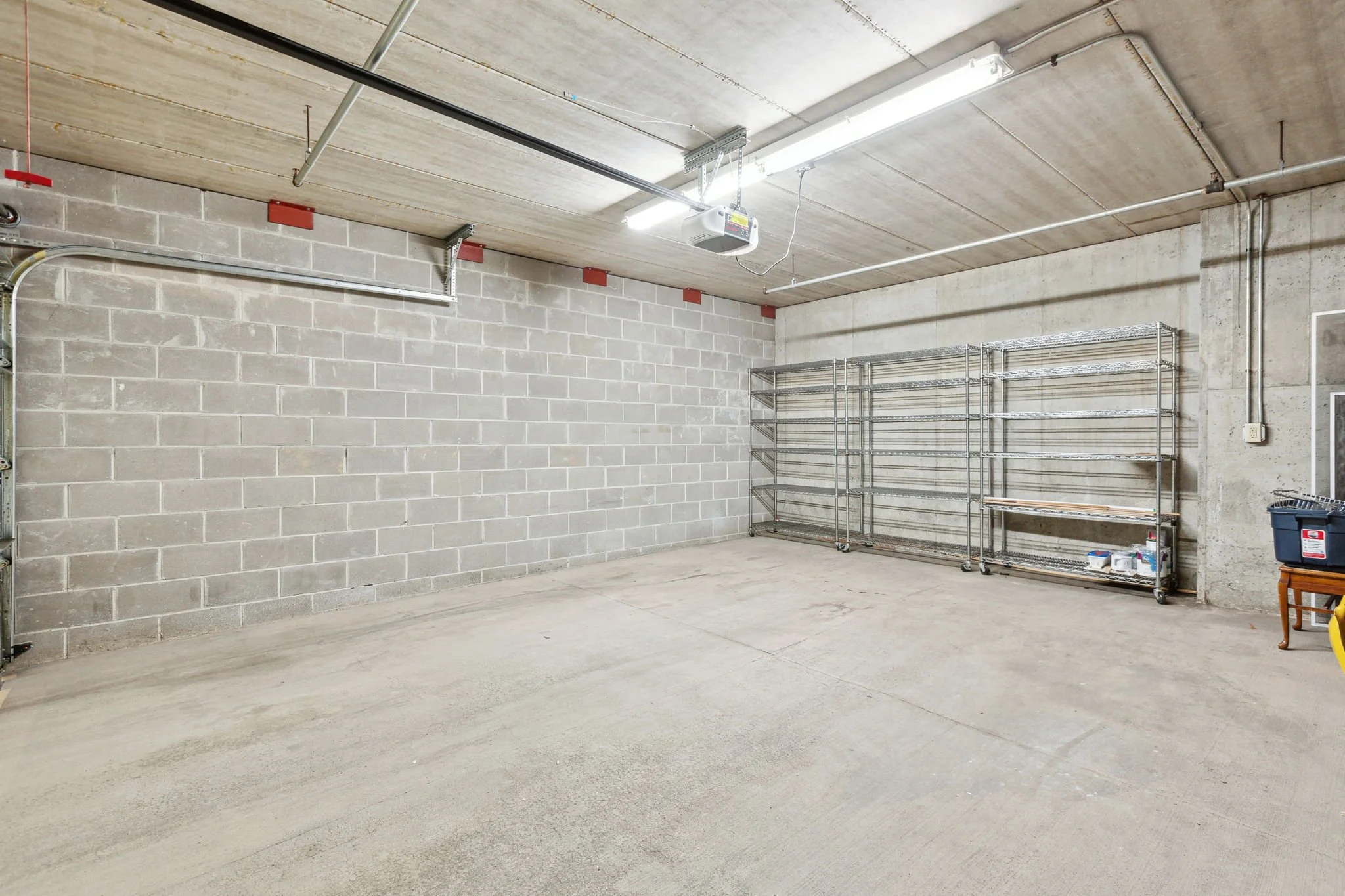 19-web-or-mls-26_Interior (1).jpg
