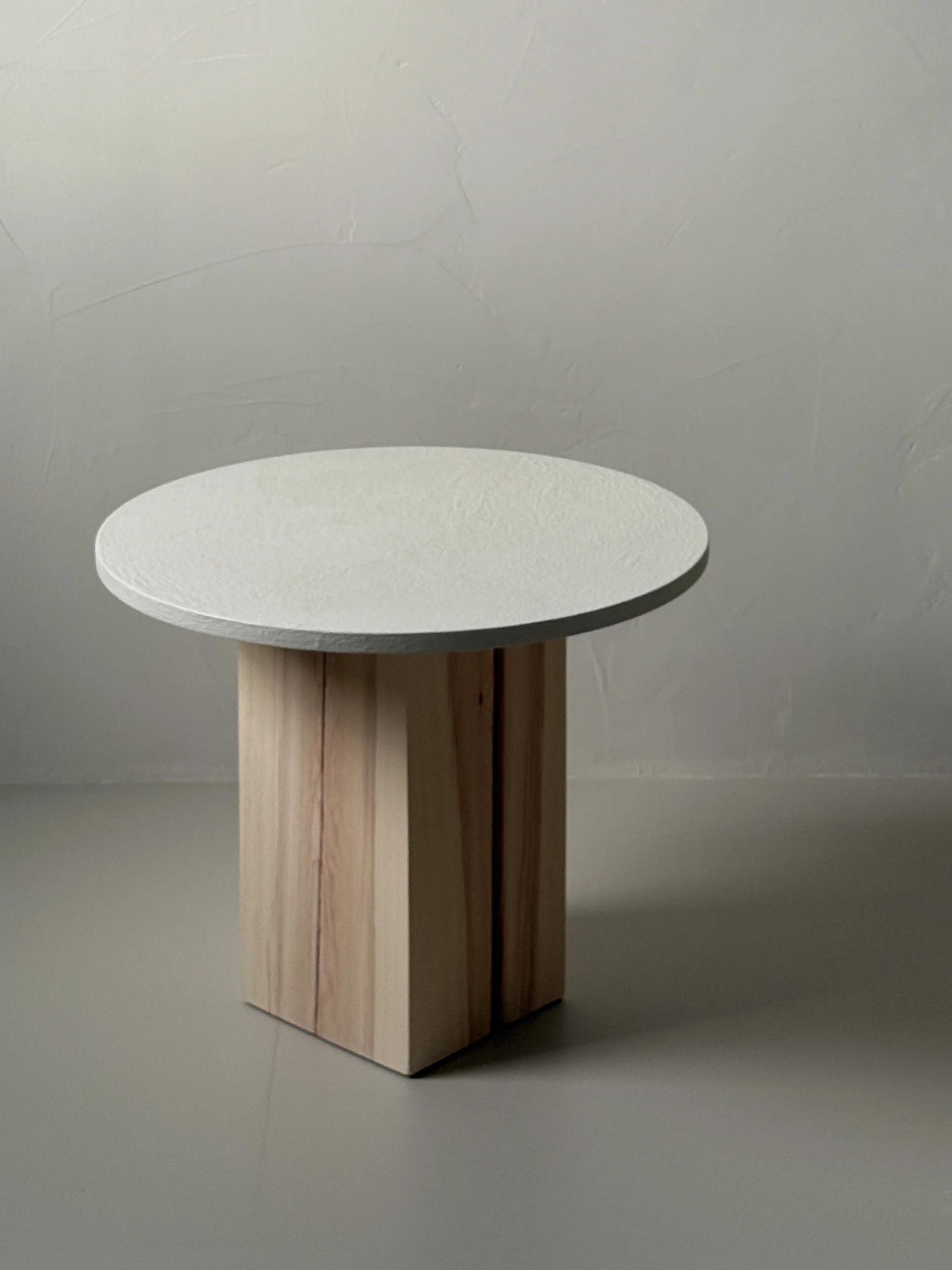 The Side Table with tabletop N° 09