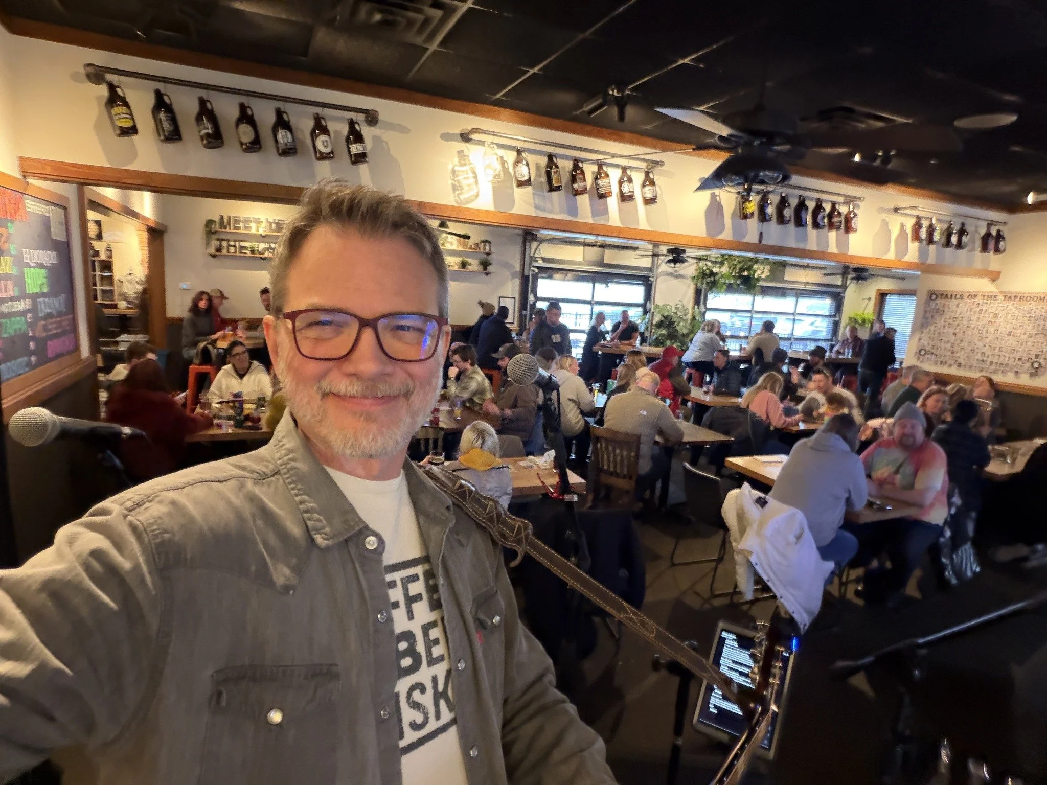 Live Music: Small Town Radio