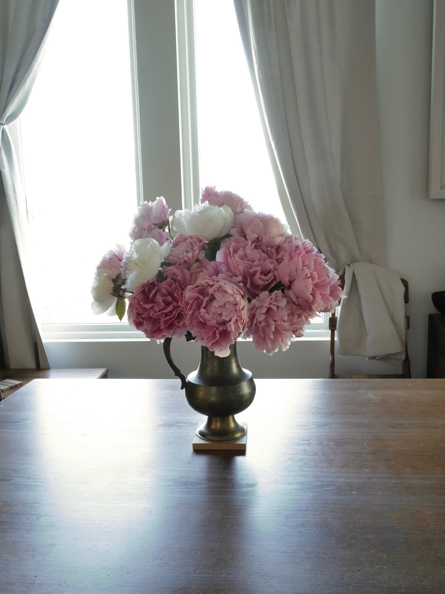 And they&rsquo;re not done yet&hellip;

The last of the 2025 peonies will be tucked in bouquets delivering on June 14 from Bellingham to Seattle and east to Sammamish. Last day to order is Thursday, so don&rsquo;t wait! Link in bio or head to diademf