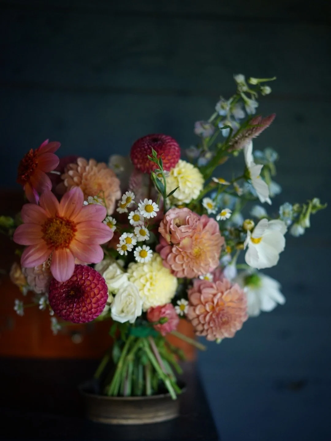 Pro tip: you can absolutely have spring colors using autumn flowers.