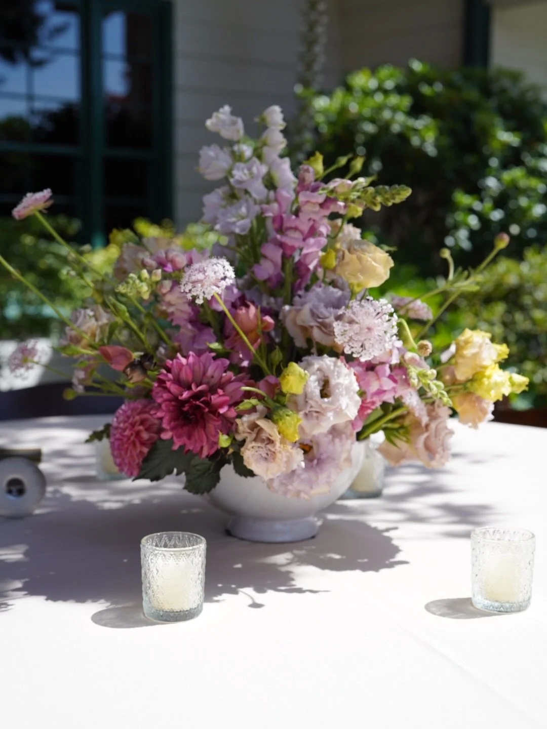 Last Chance for Delivery Subscriptions!!

Ordering closes April 11 for the season, so make sure to get yours reserved.  3 or 6 months available.  Wrapped bouquet or a gorgeous arrangement in a vase.

Delivery from Everett to Seattle.  Specific detail