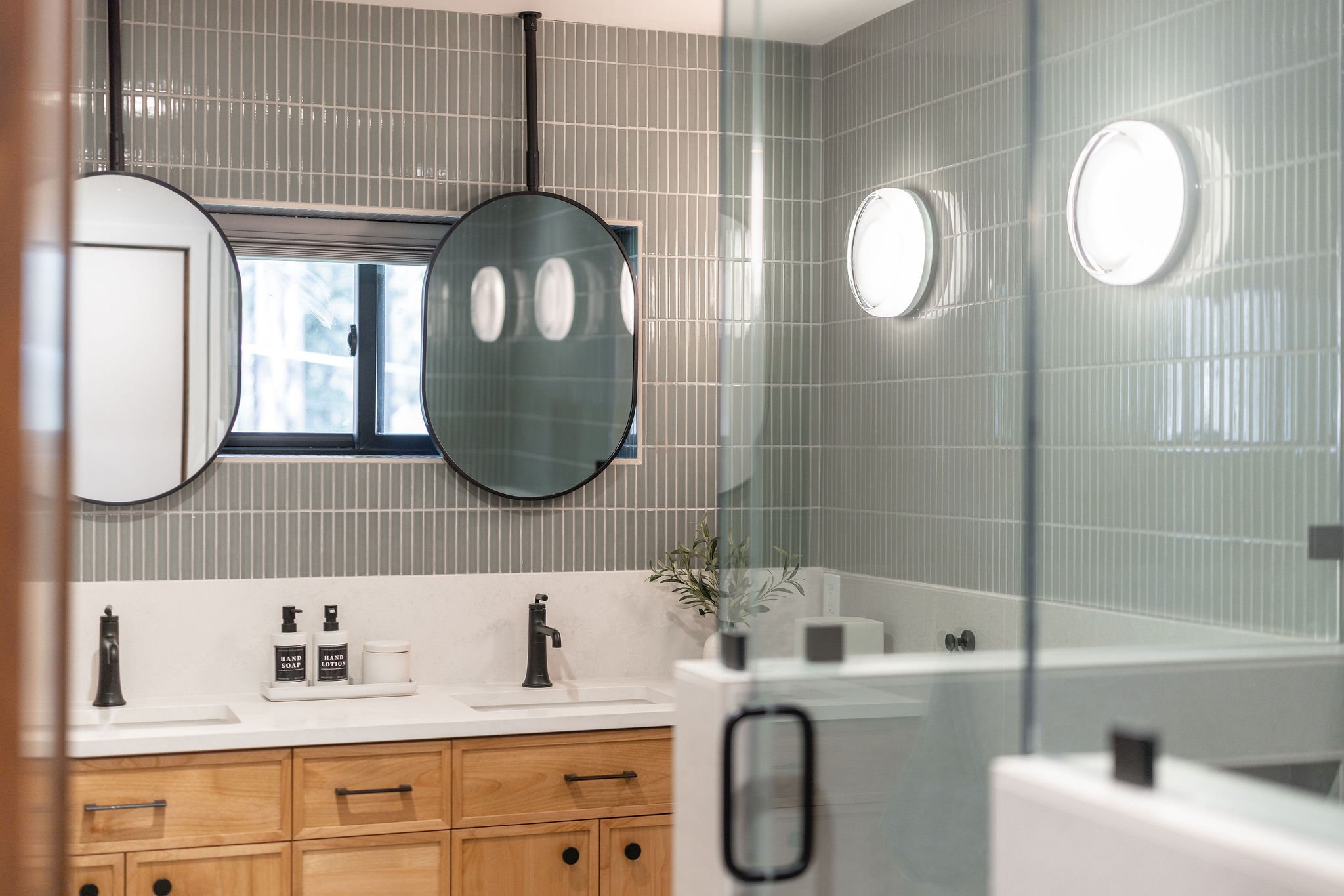 Lake Tahoe interior designer  Interior design Lake Tahoe  Full-service interior design Lake Tahoe  Tahoe new build interior design  Remodel interior design Tahoe  Luxury interior design Northern California  Interior decorator Lake Tahoe