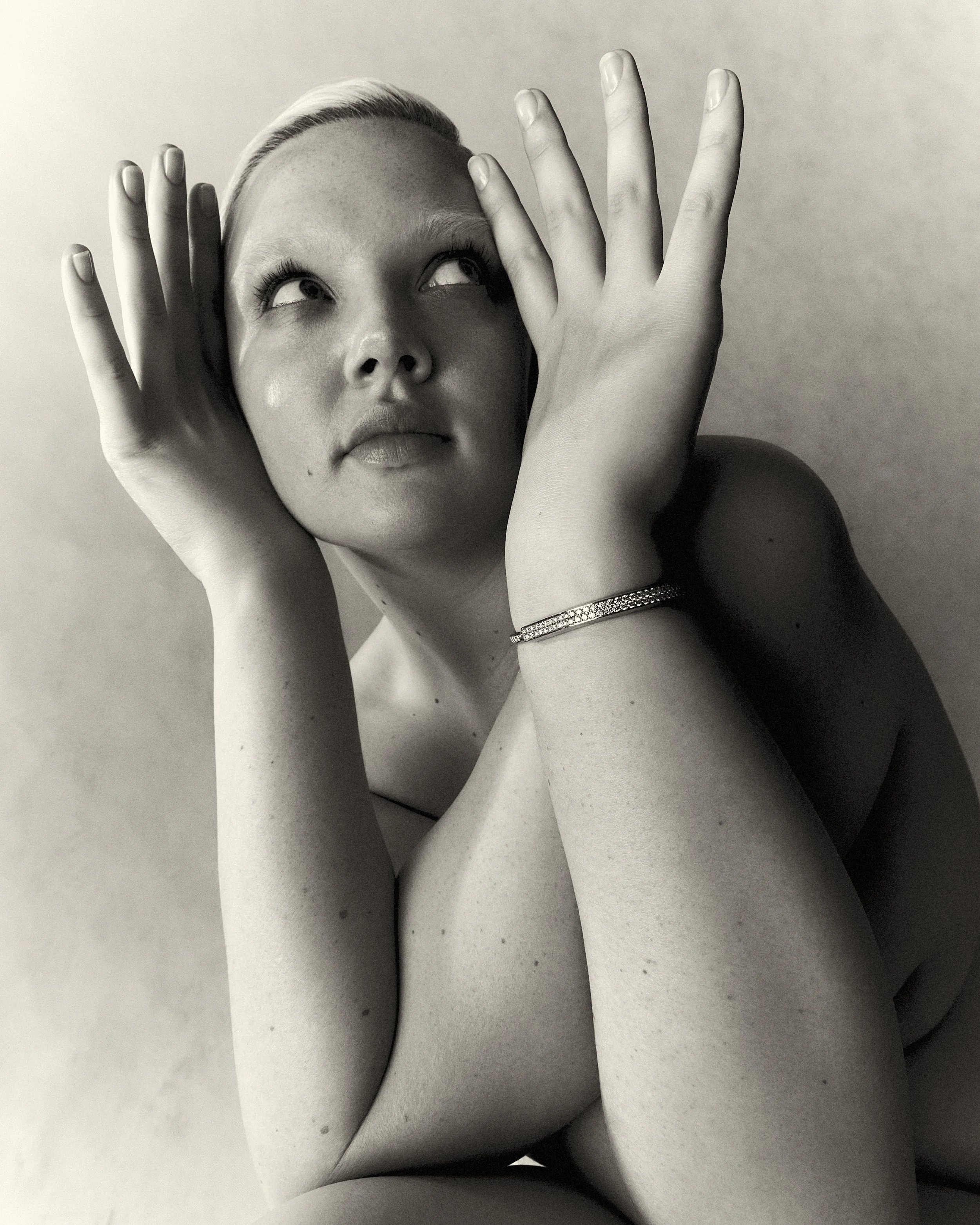 Harper's BAZAAR January 2024, The Body Issue