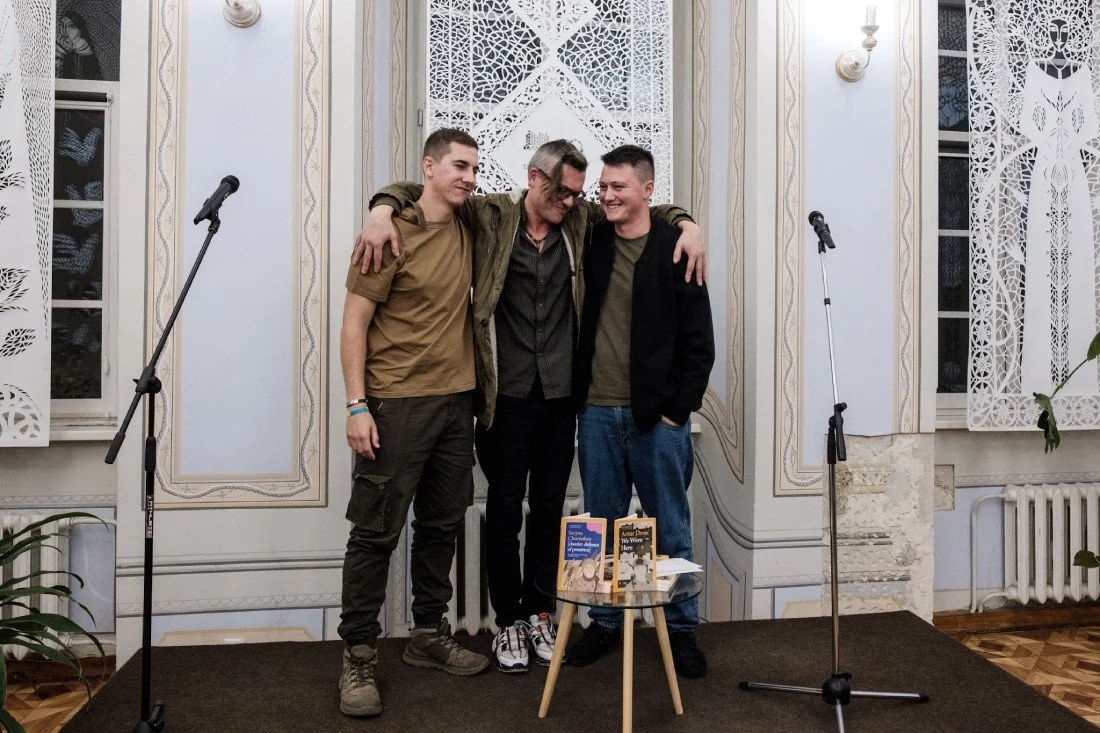 Locally Rooted, Globally Connected: Lessons from Ukraine