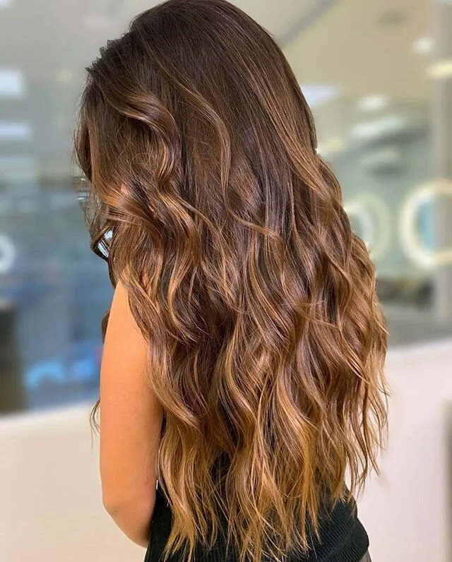 📸 gorgeous color by @alexandresillvestre ⁣
.⁣
.⁣
.⁣
.⁣
⁣
#clipinhairextensions #happiness #RussianHairExtensions #hairinspo #russianhairextensionsla #tapeinextensions #blonde #instahair #hairbundles #slavichair #virginhair #luxury #russianhair #hair
