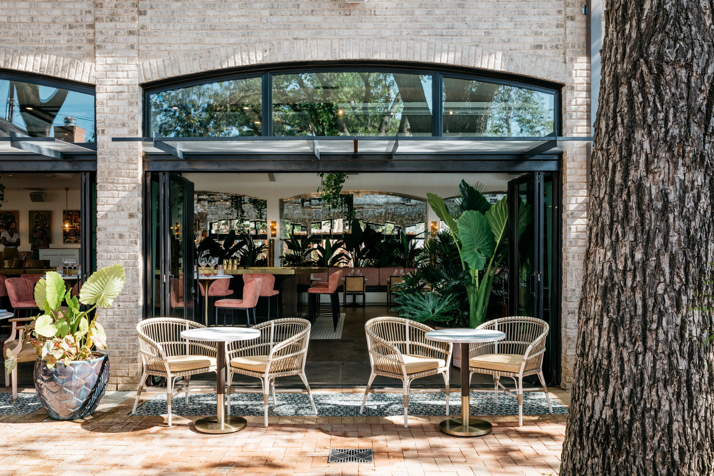 Paradiso Restaurant in the heart of Arts