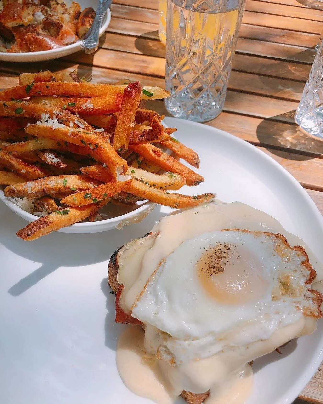 Holiday weekends were made for good food and good friends! Happy brunching Bishop Arts!
📸: @diningwithdak