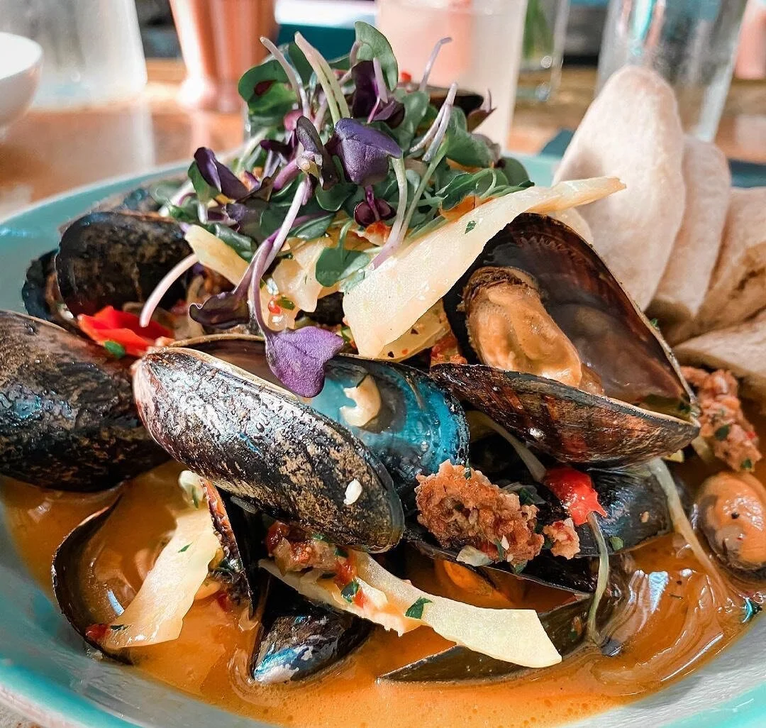 Lunch is served!

📸: @foodfeelsandheels