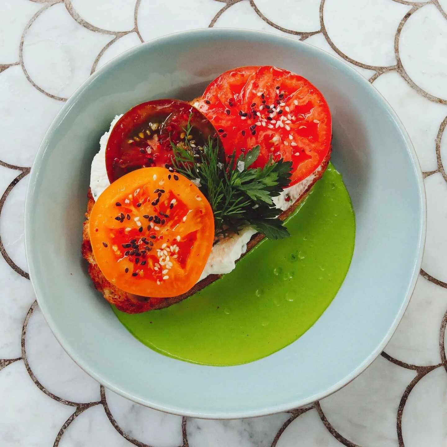 Two new delectable sandwiches dreamed up for the weekend 🤩 Which one catches your fancy--the bright and herby Tomato Tartine with heirloom tomato + ricotta or the indulgent Brie Toast with pancetta + pear on toasted brioche? 

Or ya could just enjoy